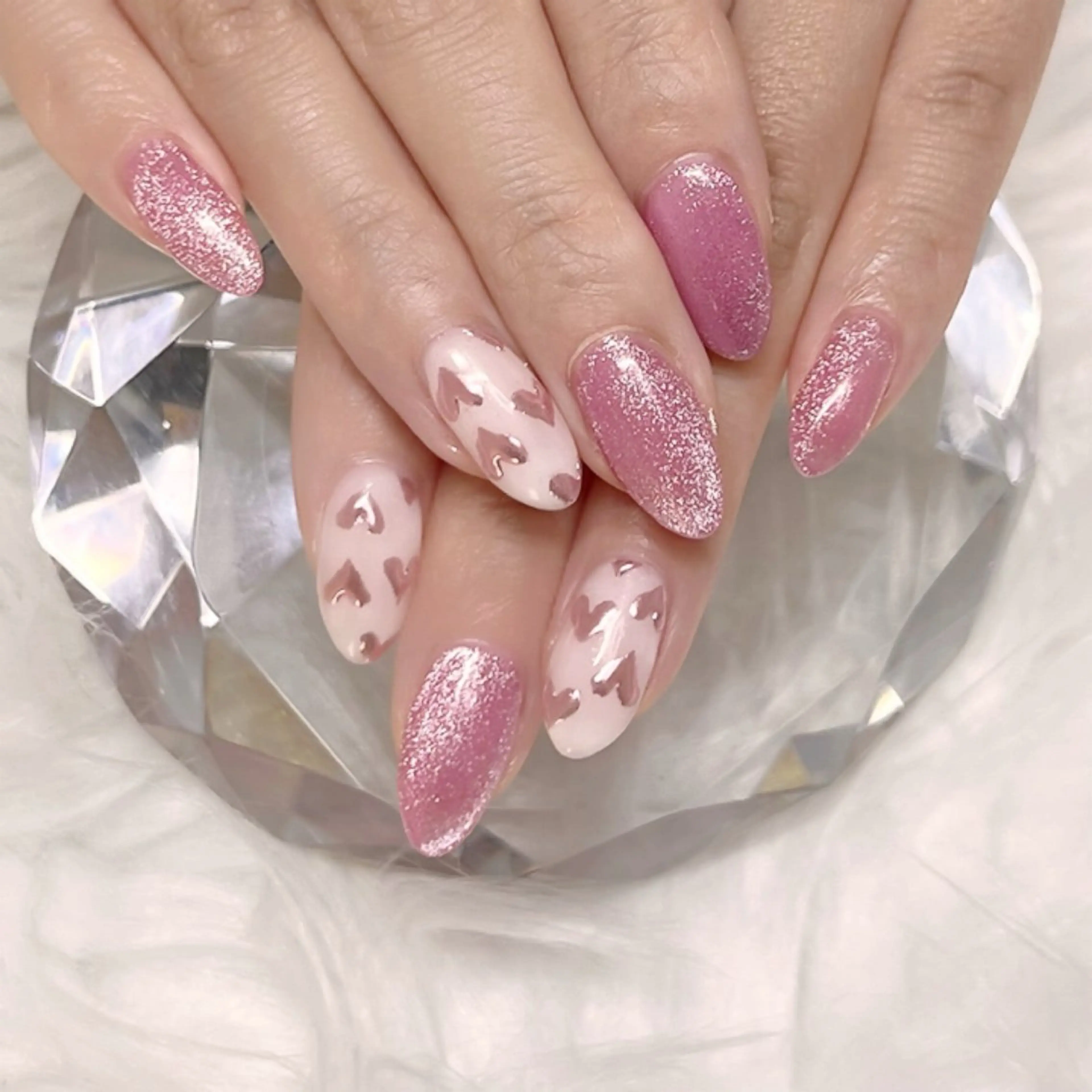 ネイル ジェルネイル ガーリー ハート ホログラムネイル キラキラネイル 🩵池袋heart nail🩵のネイルデザイン