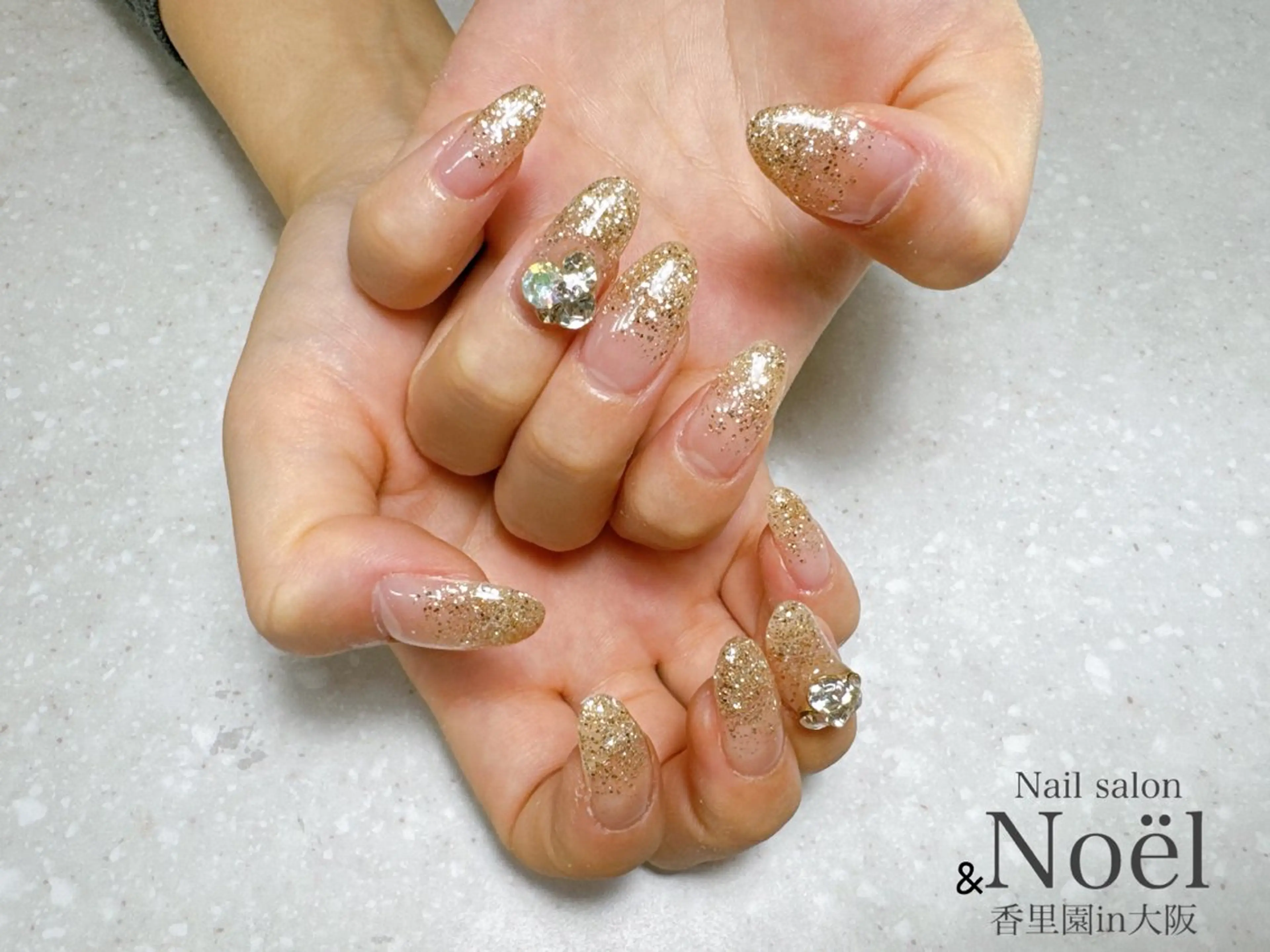 ネイル ラメ(グリッター) ラメグラデーション Nailsalon ＆Noelのネイルデザイン