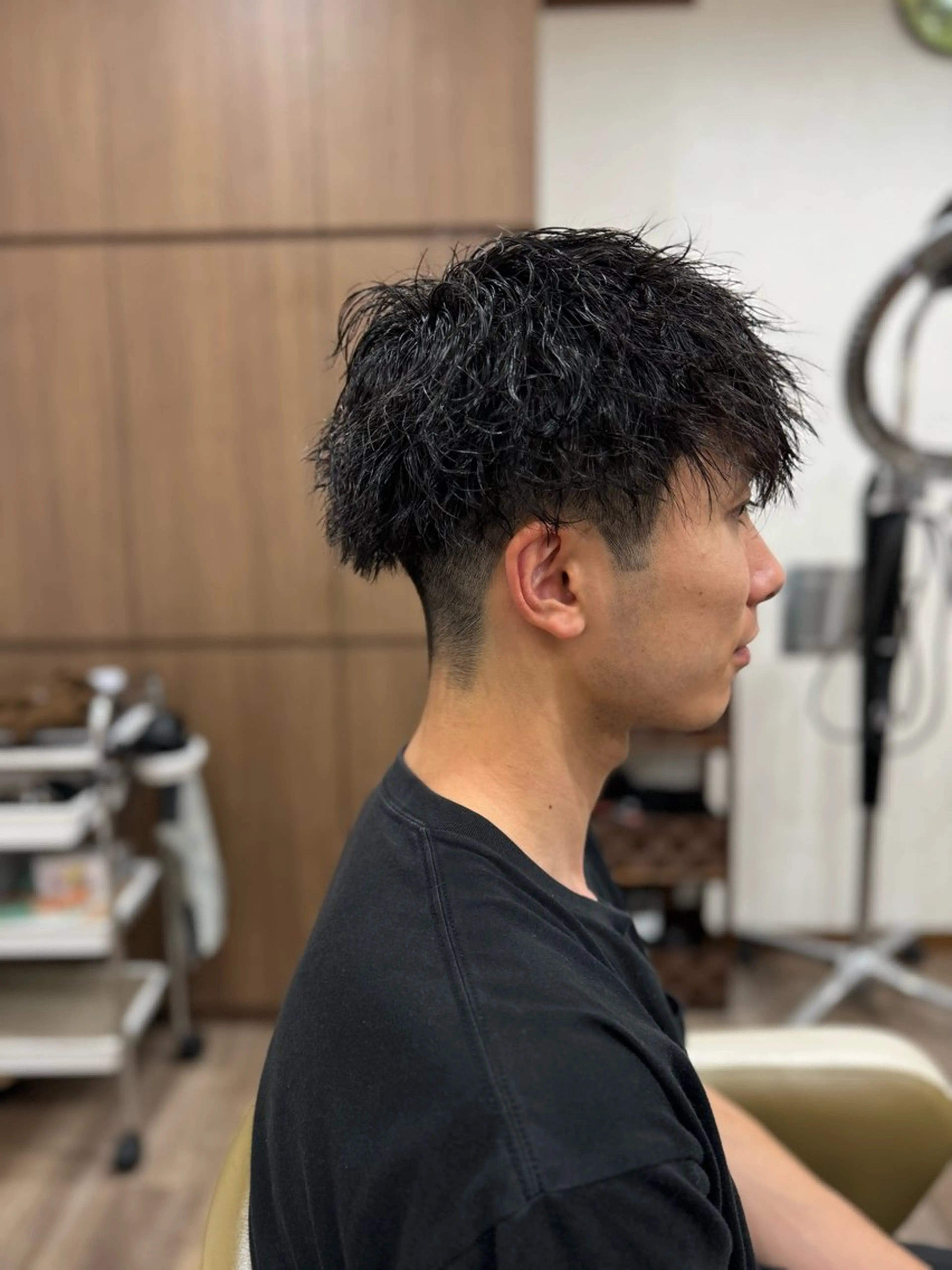 ショート パーマ メンズ 山田 梓のヘアスタイル