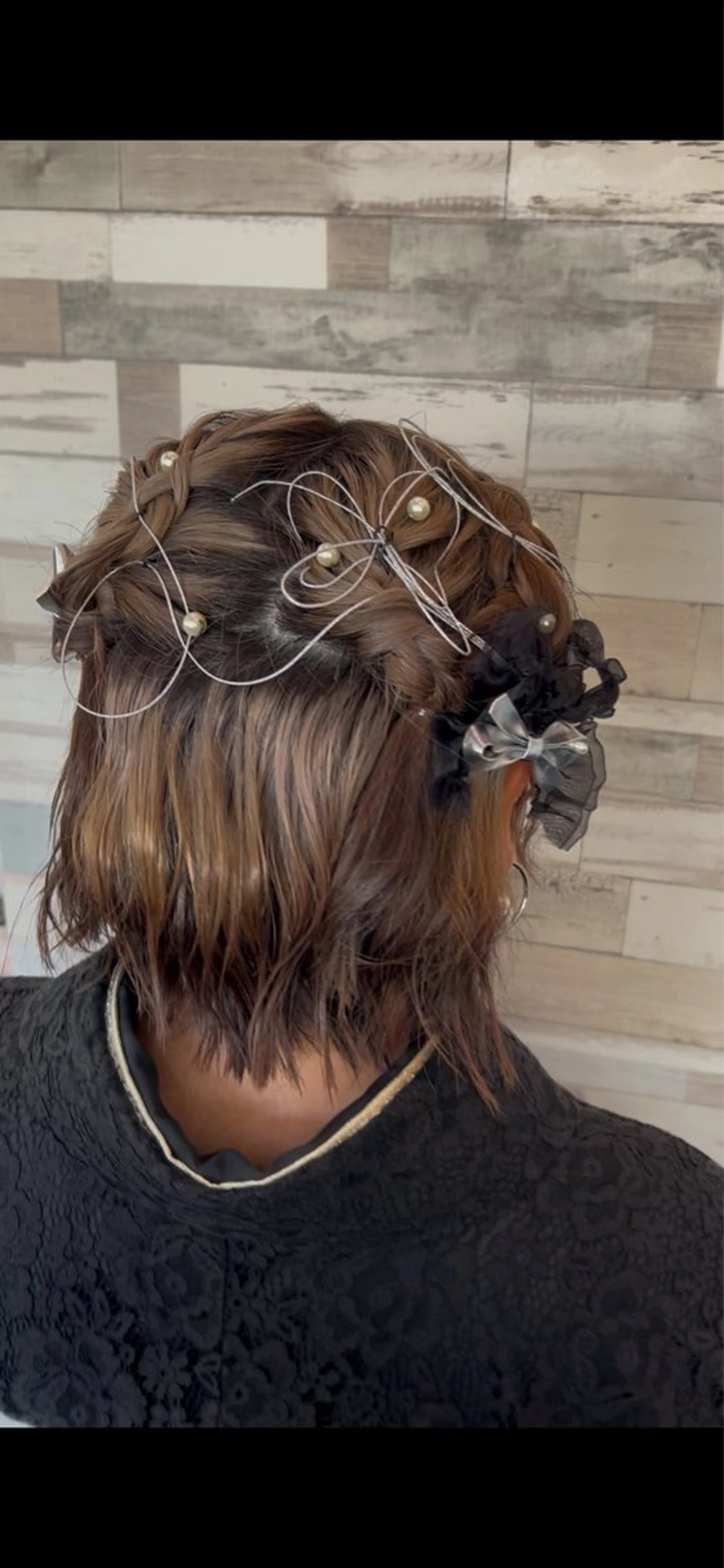 ヘアアレンジ 卒業式のヘアスタイル 髪質改善⭐️縮毛 🫧内藤紅葉のヘアスタイル