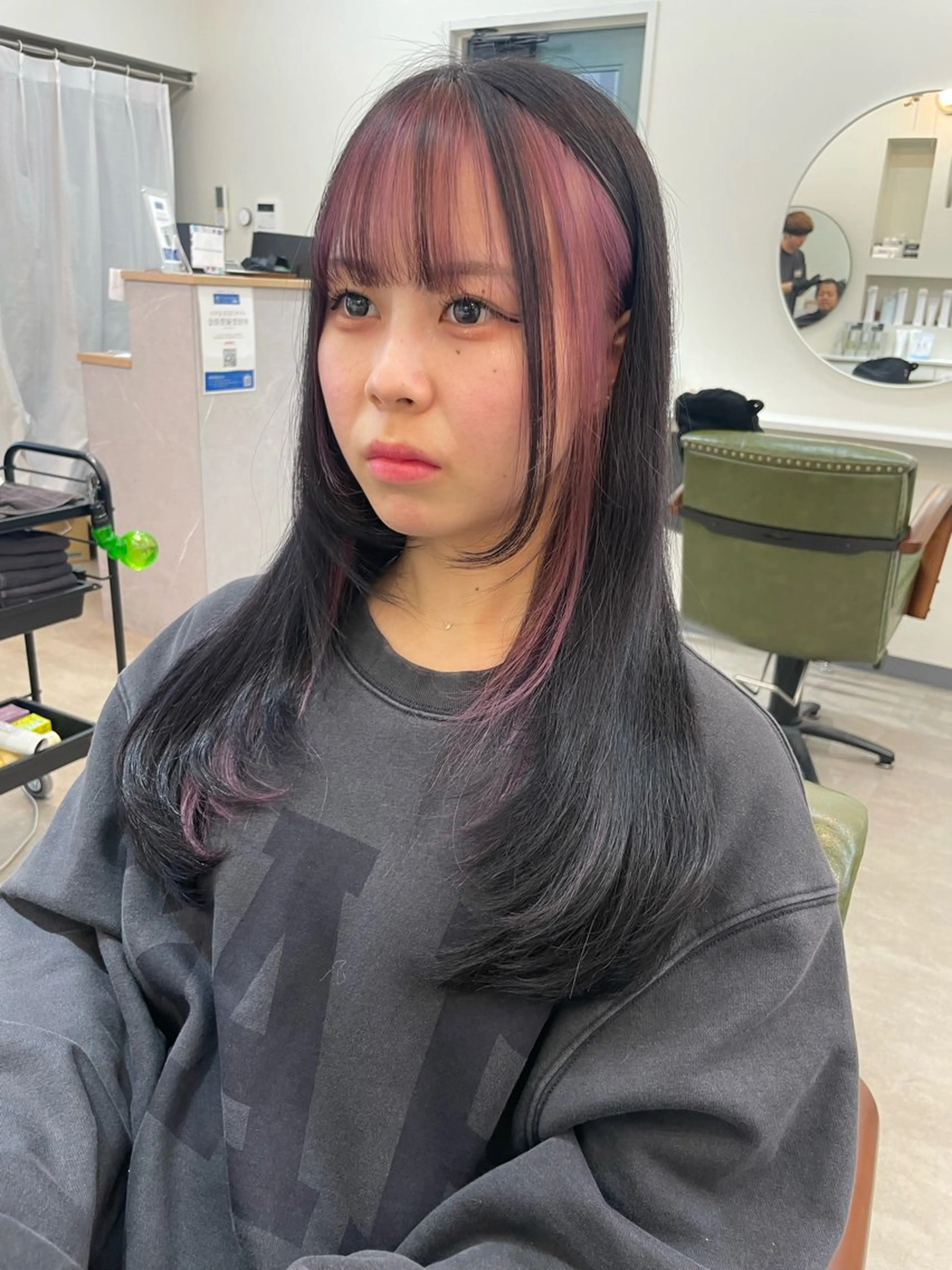 ロング カラー ミストバング ブリーチ  フェイスフレーミング ピンクカラー チヒョ🦋 韓国hair🇰🇷のヘアスタイル