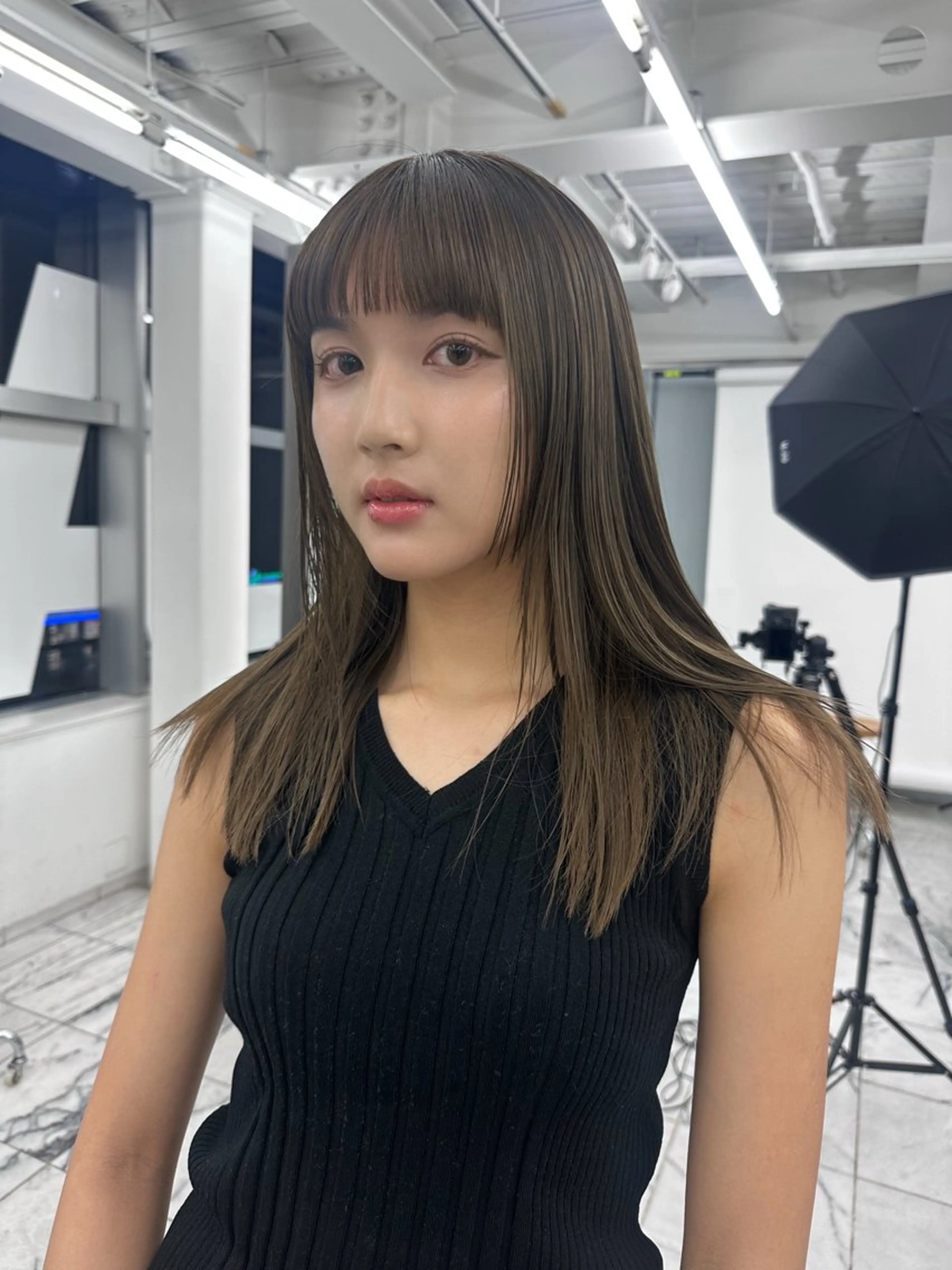 セミロング カラー ベージュカラー 透明感カラー イルミナカラー オリーブベージュ よしだ りんのヘアスタイル