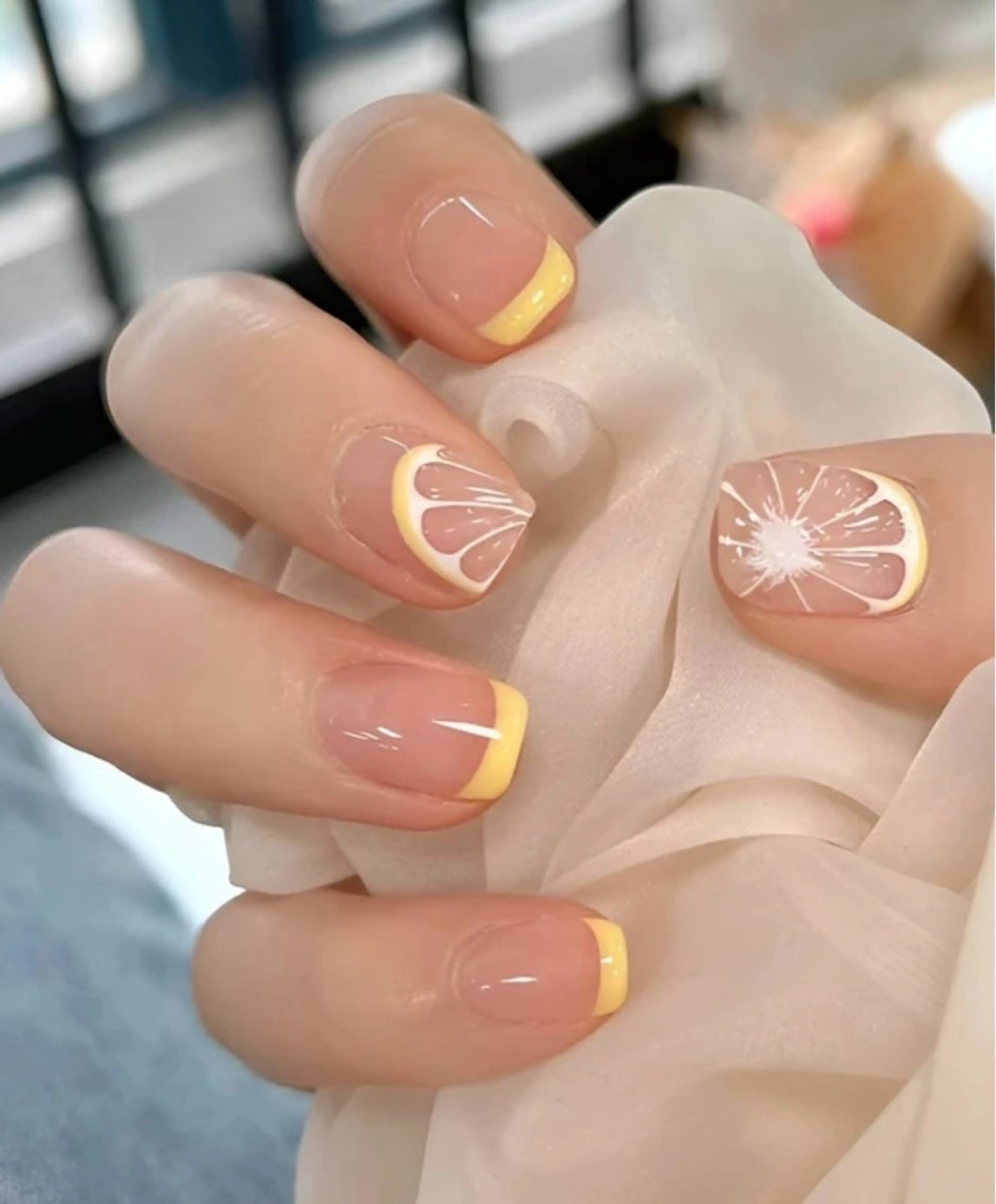 ネイル チークネイル 長さ出し フットネイル ジェルネイル 卒業式 𝓐𝓷𝓻𝓲 XiinhNailのネイルデザイン