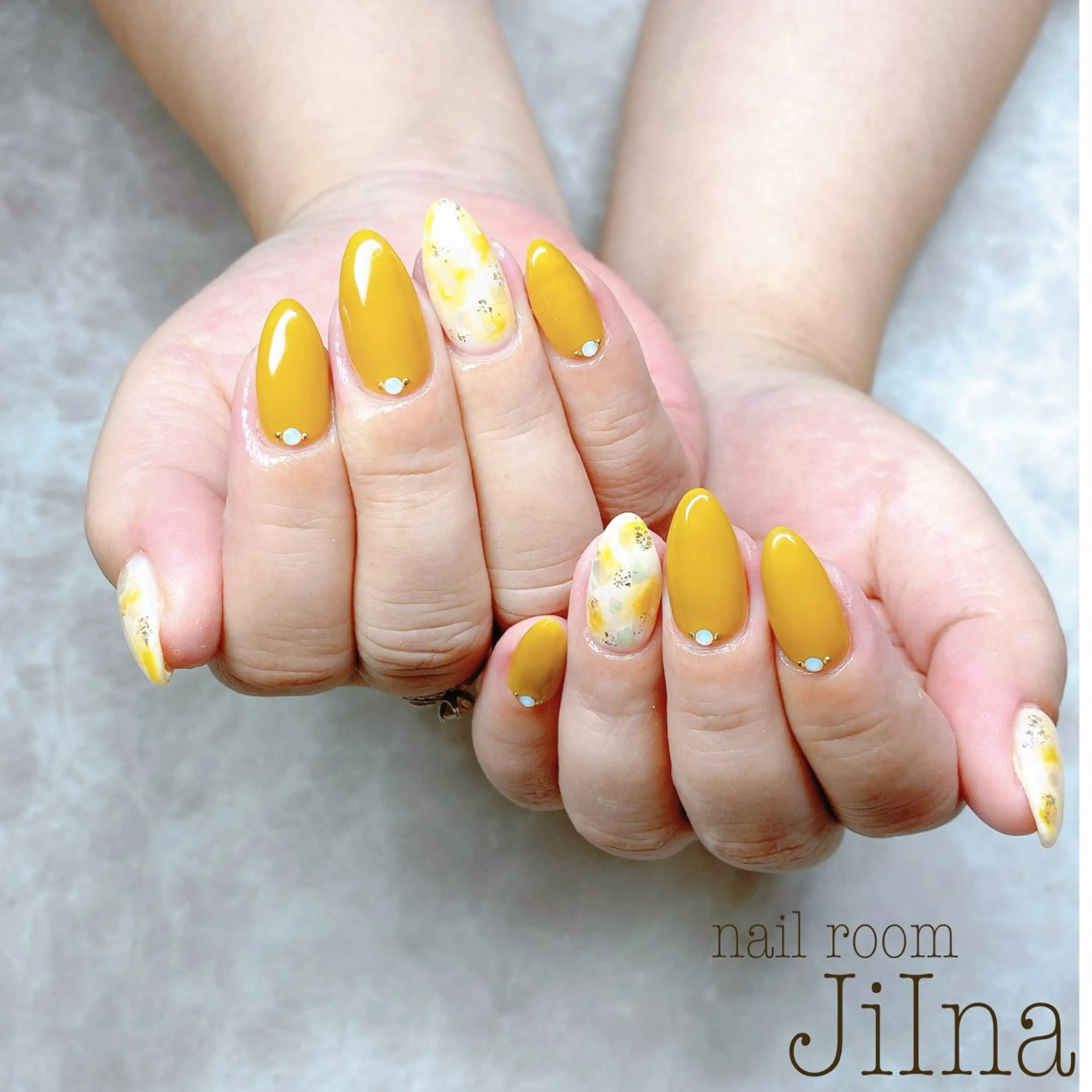ネイル JiIna nailのネイルデザイン