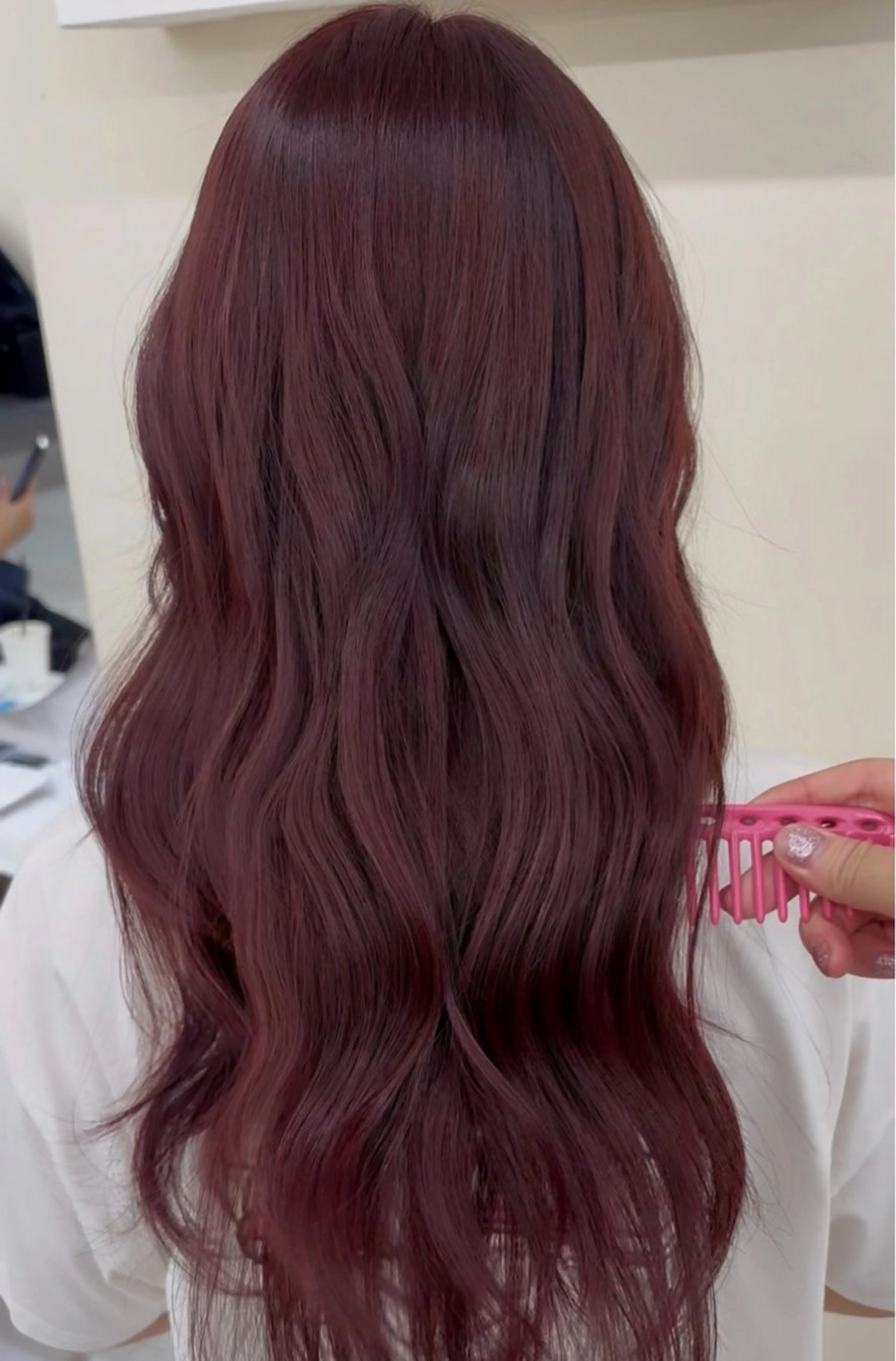 ロング カラー ケアカラー 透明感カラー ピンクカラー ローズカラー くびれヘア ヘアカラー aku💞韓国風🩷 ピンクカラー🎀🩷のヘアスタイル