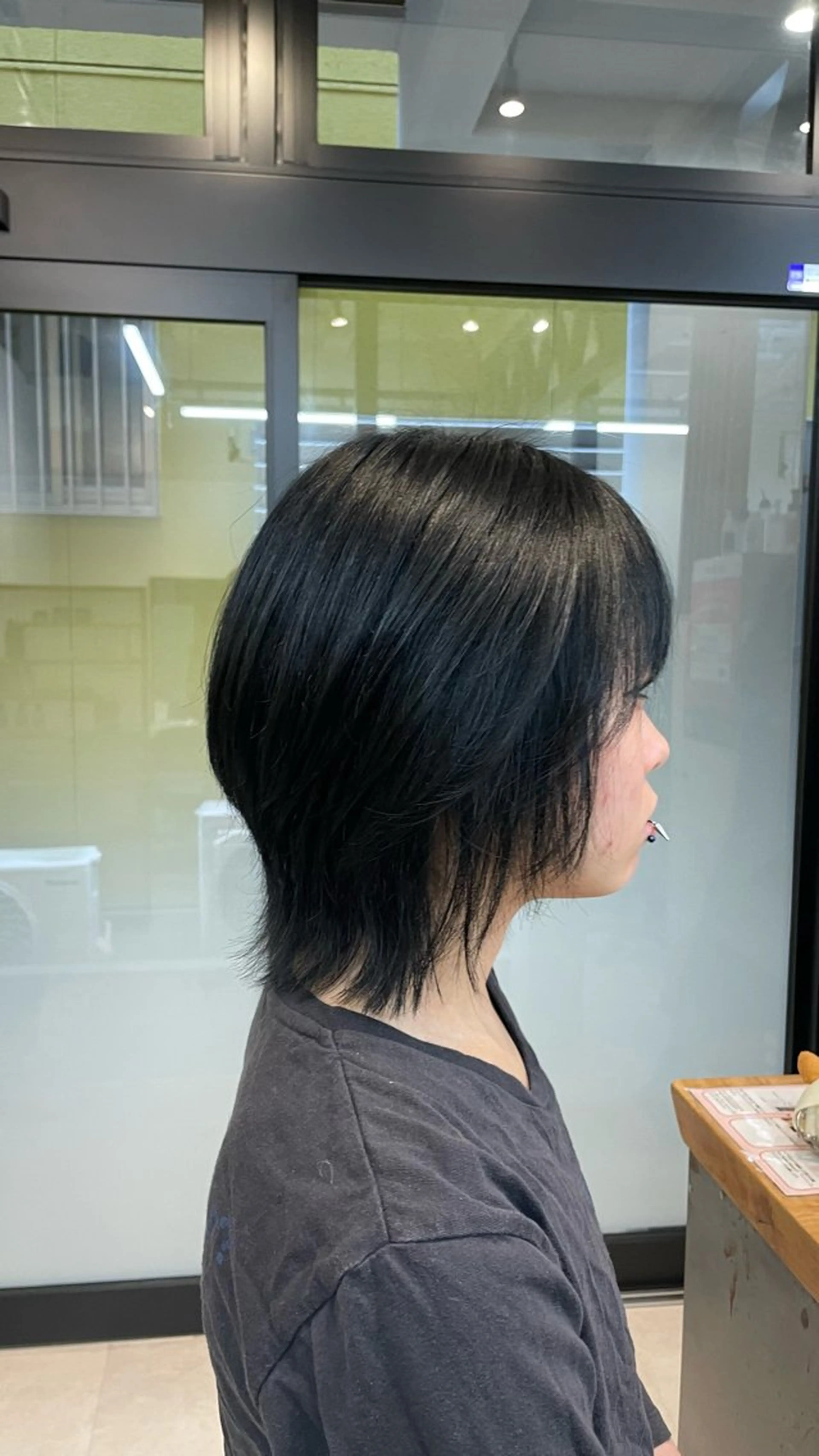ショート ショートヘア ウルフカット カット ヘアカラー I-FLAT 暮石悠菜のヘアスタイル