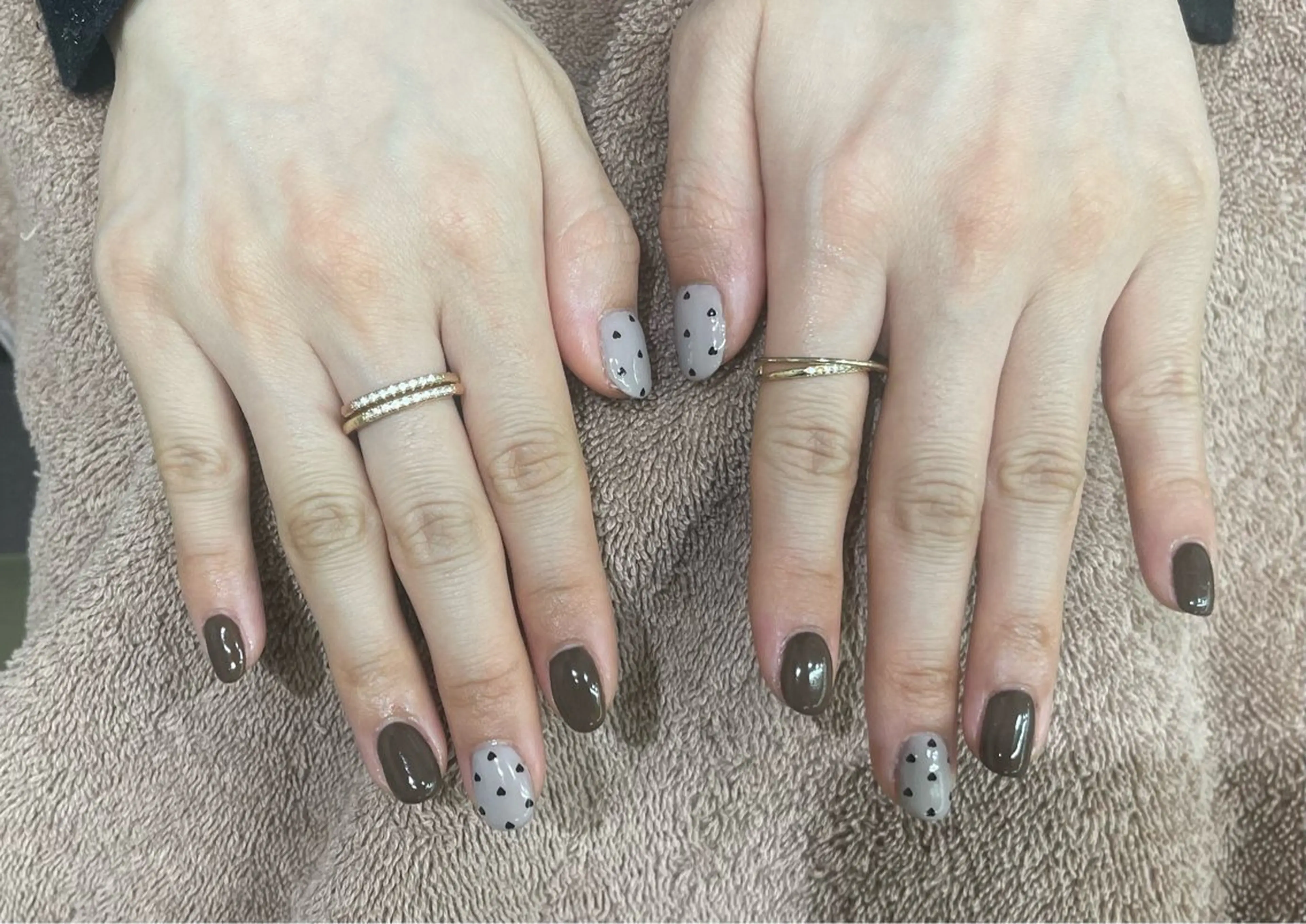 ネイル ドット ワンカラーネイル 星野 彩夏のネイルデザイン