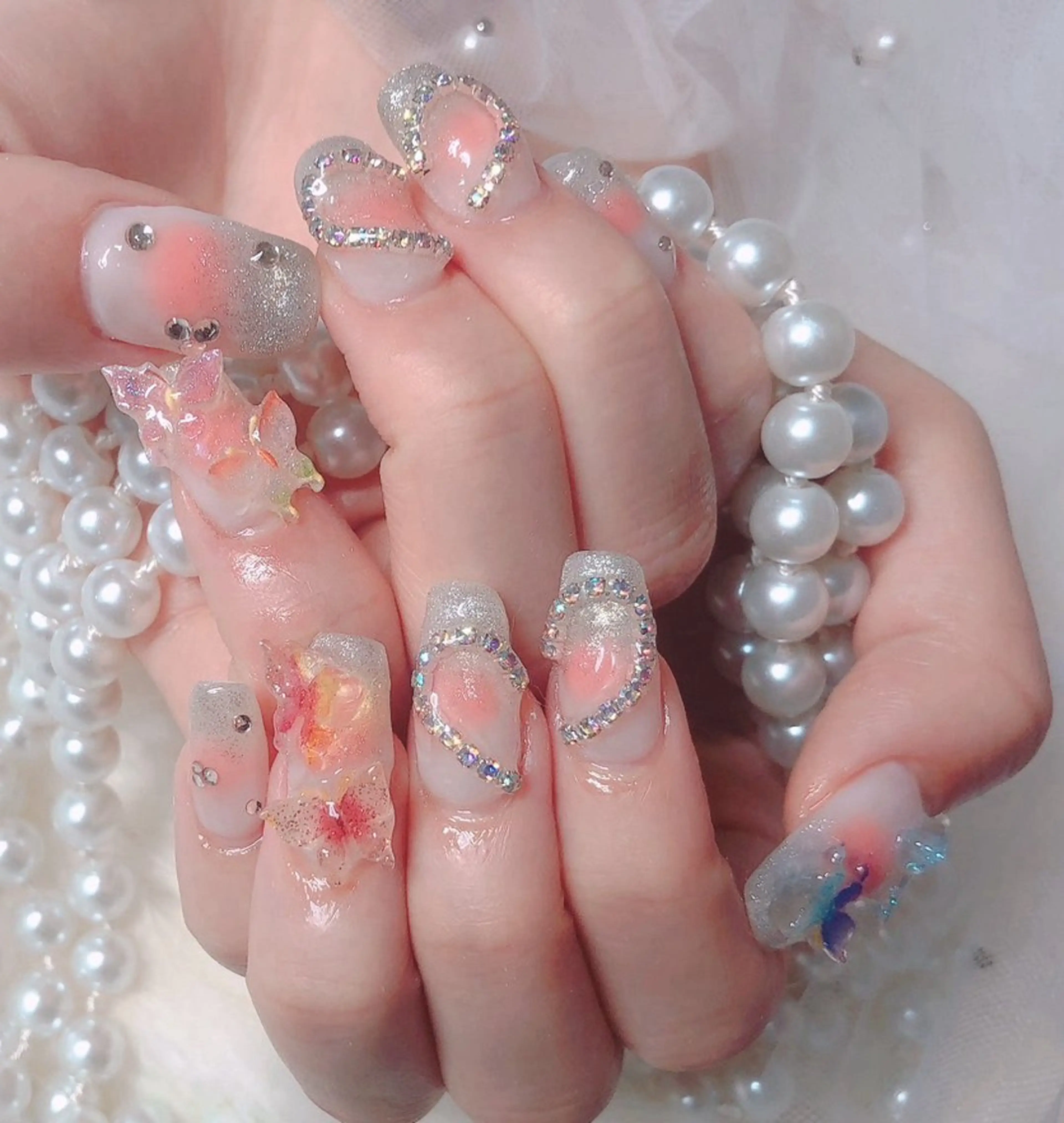 セミロング ハンドネイル Hanaai Salon新宿店のネイルデザイン