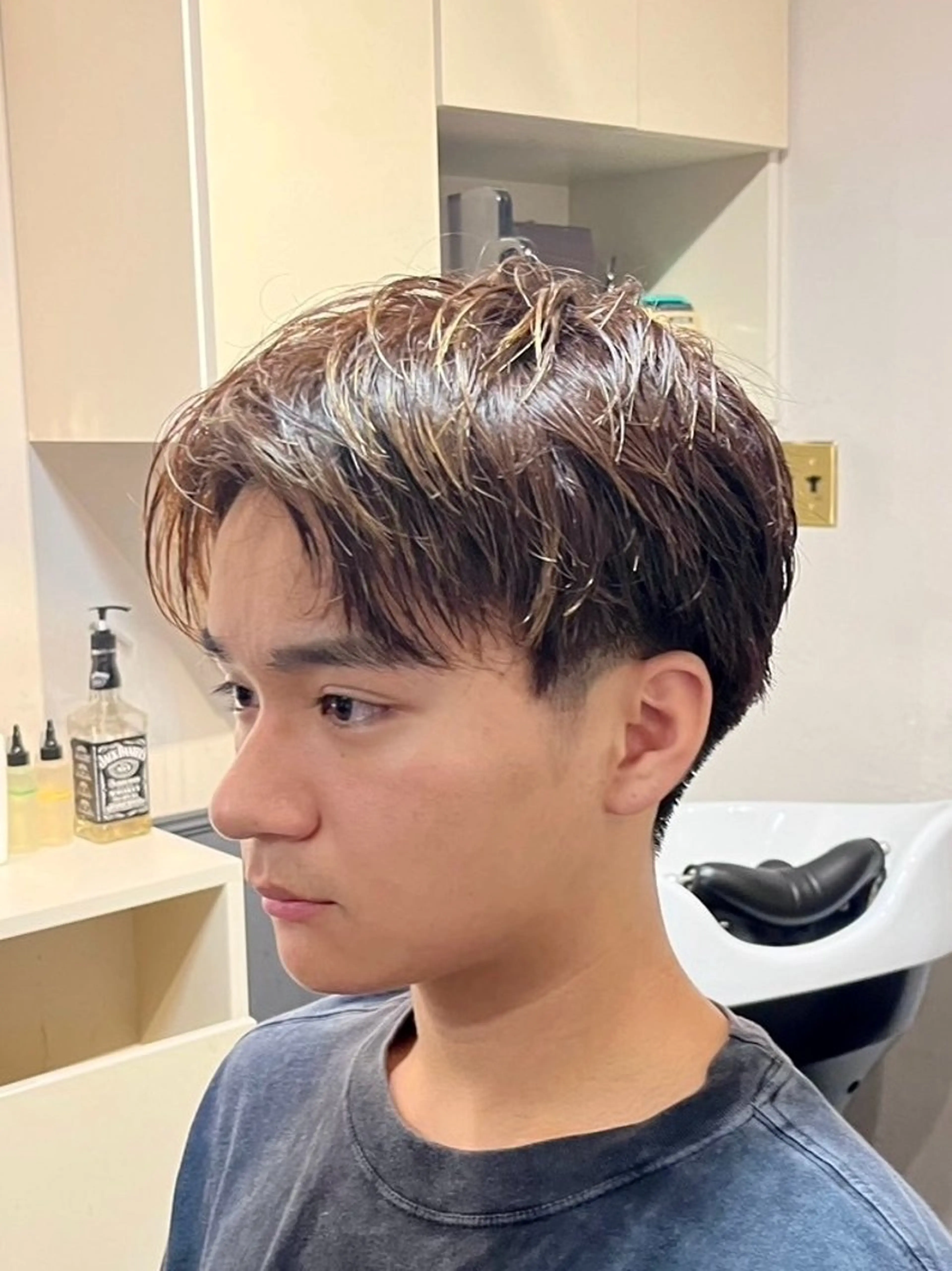 ミディアム メンズ ホリウチ アヤネのヘアスタイル