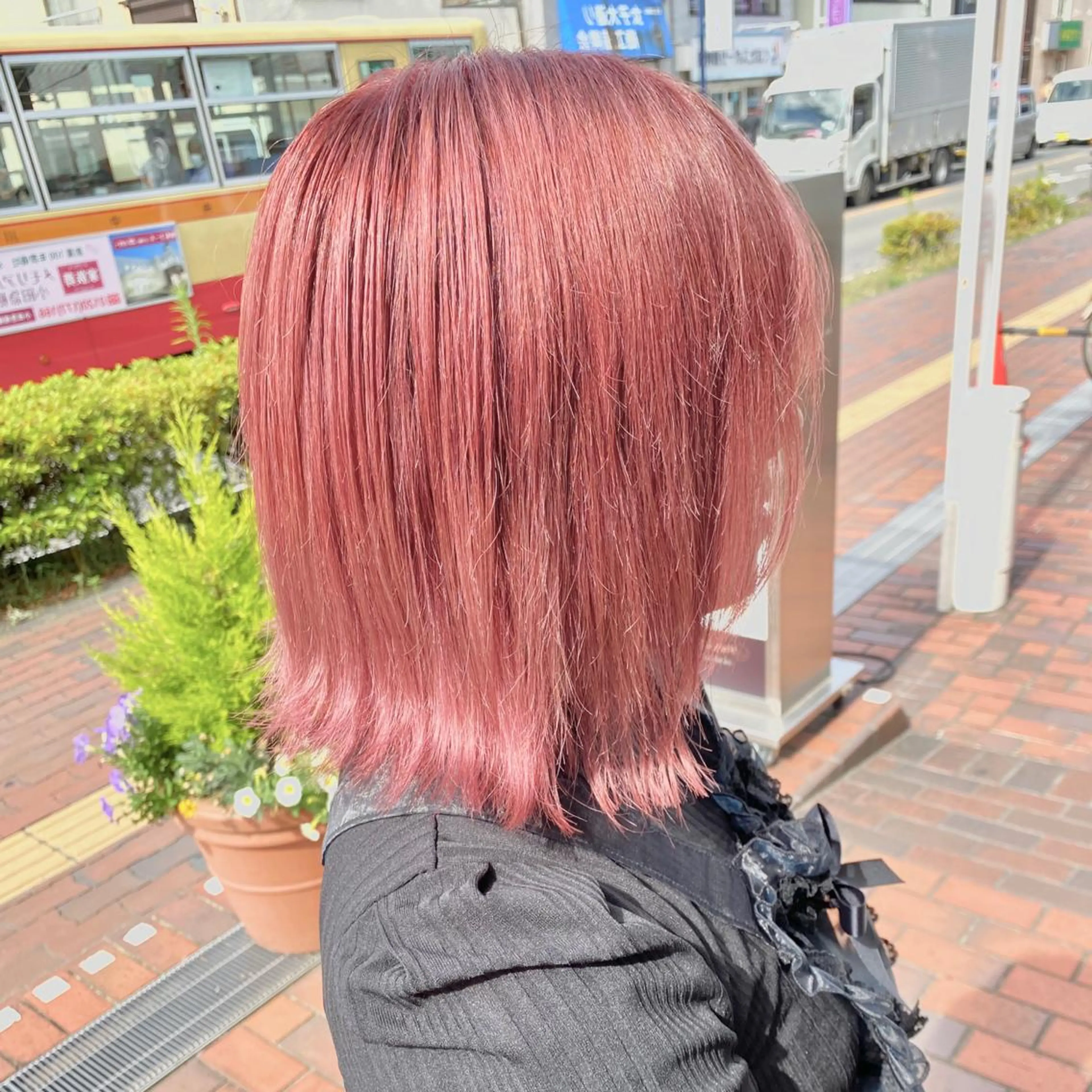 ショート カラー ✨髪質改善専門店✨ QOLU✨のヘアスタイル
