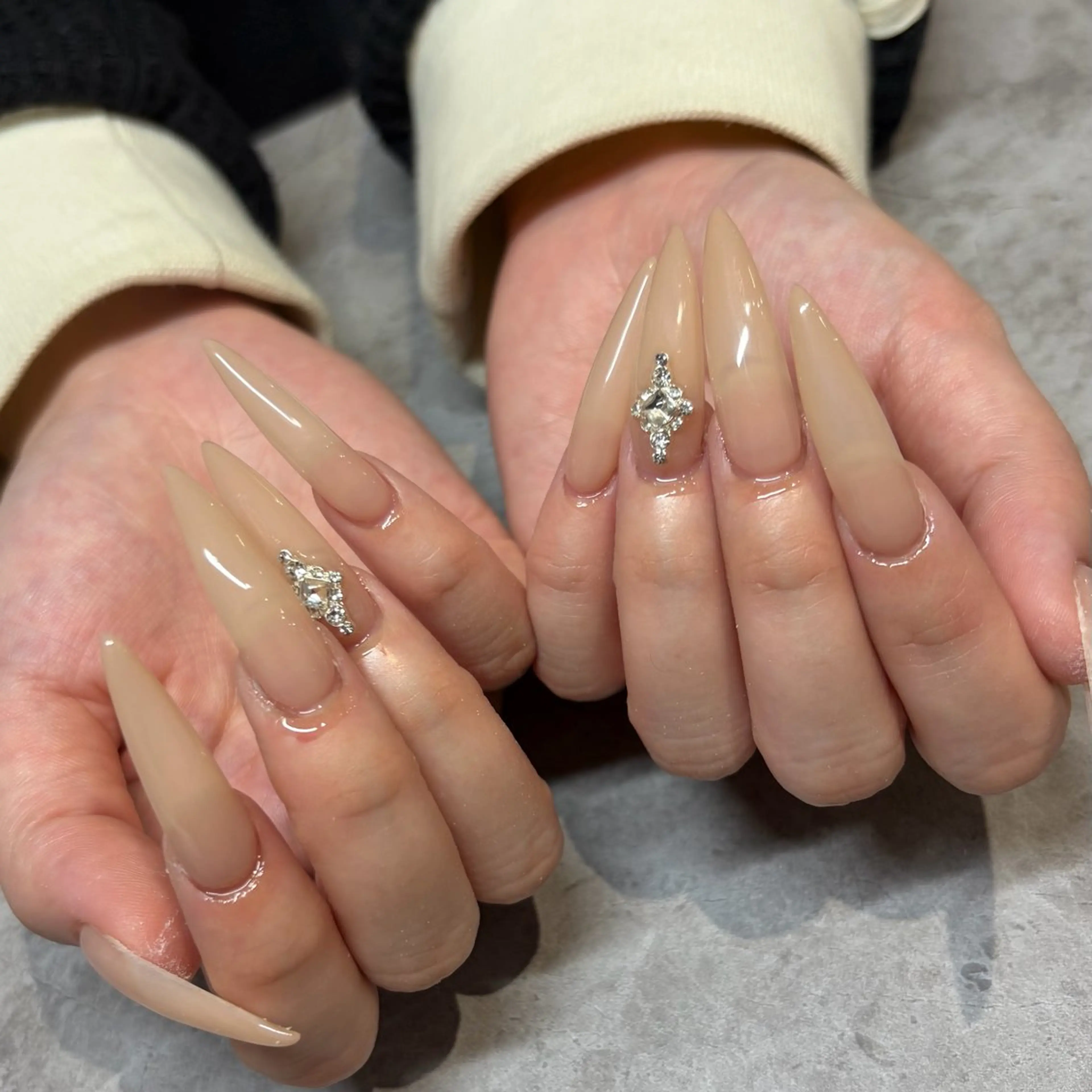ネイル ワンカラーネイル スカルプネイル ネイルチップ ハンドネイル IROHA NAIL 横山佳那のネイルデザイン