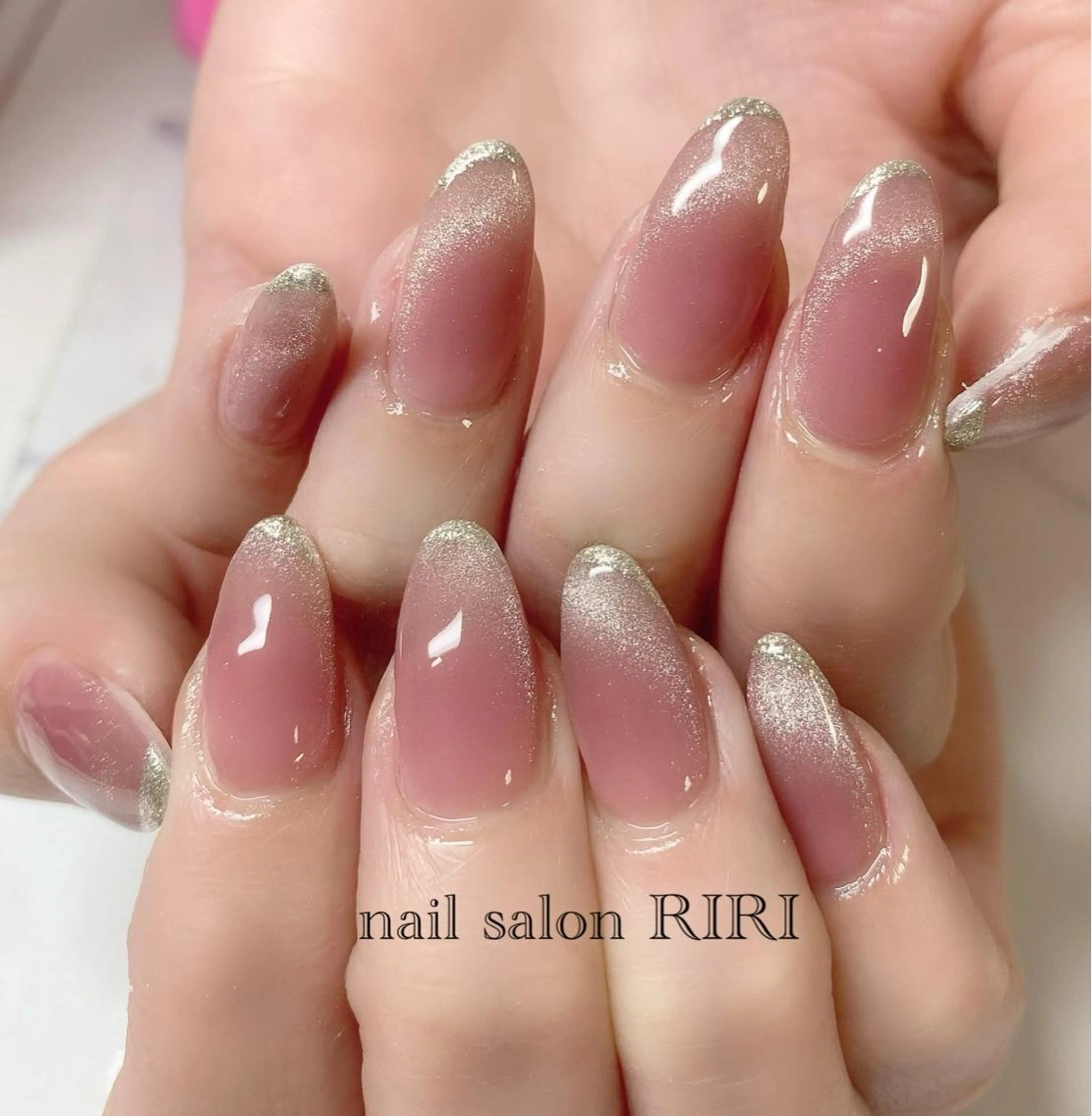 ネイル マグネットネイル RIRI リリのネイルデザイン