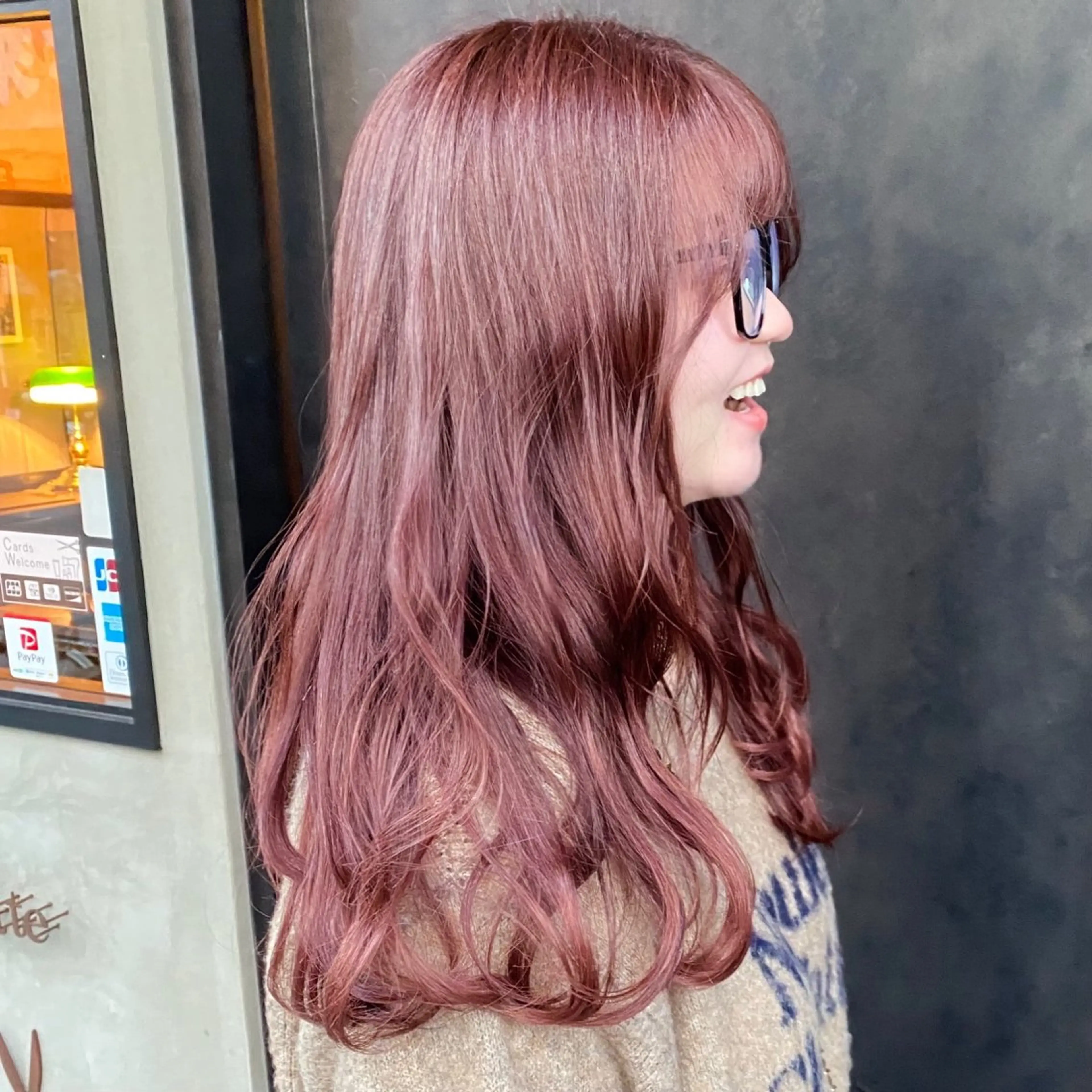 ロング カラー ブリーチ ブリーチなしカラー ピンクカラー パーマ 比嘉 陽のヘアスタイル