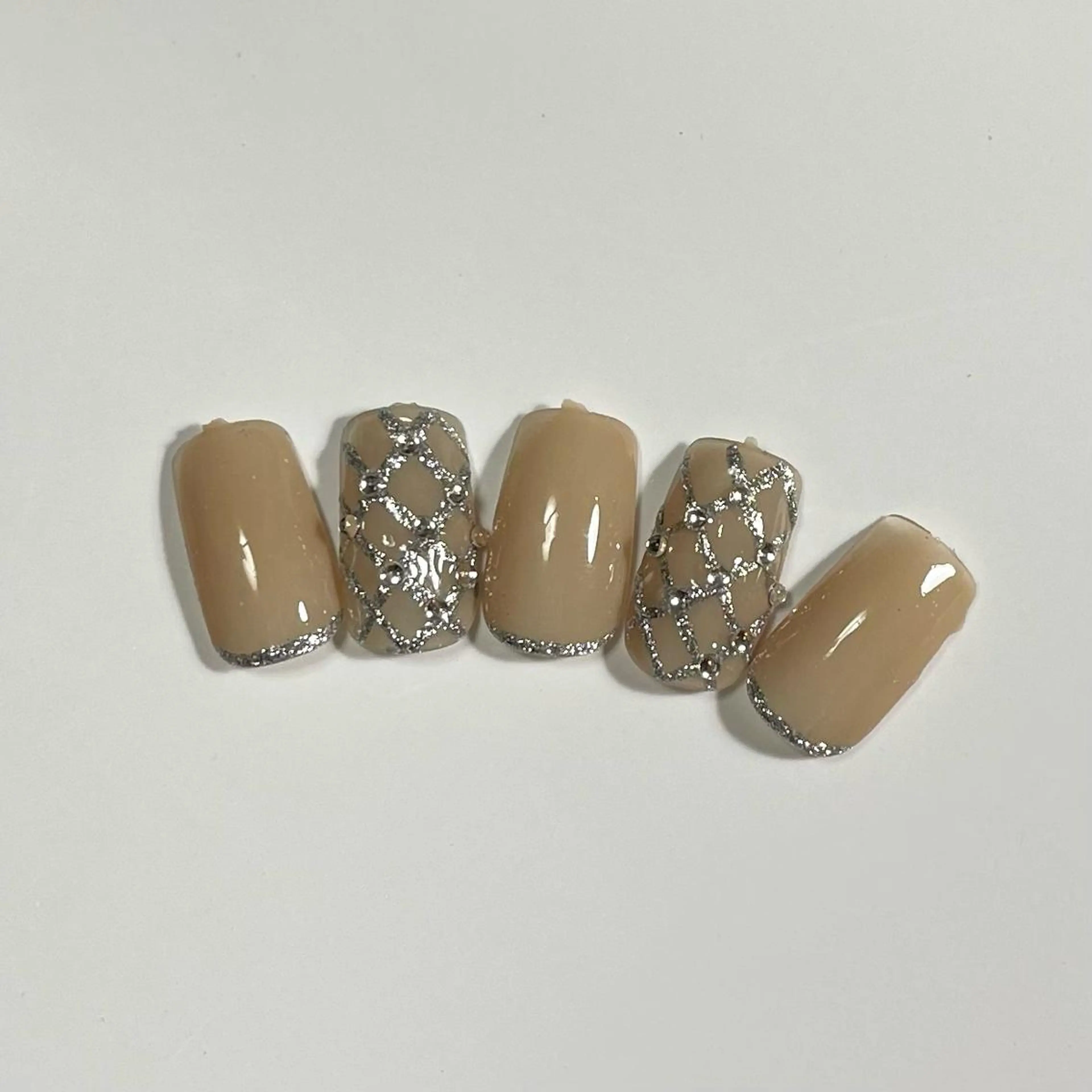 ネイル July Nail練習モデルのネイルデザイン