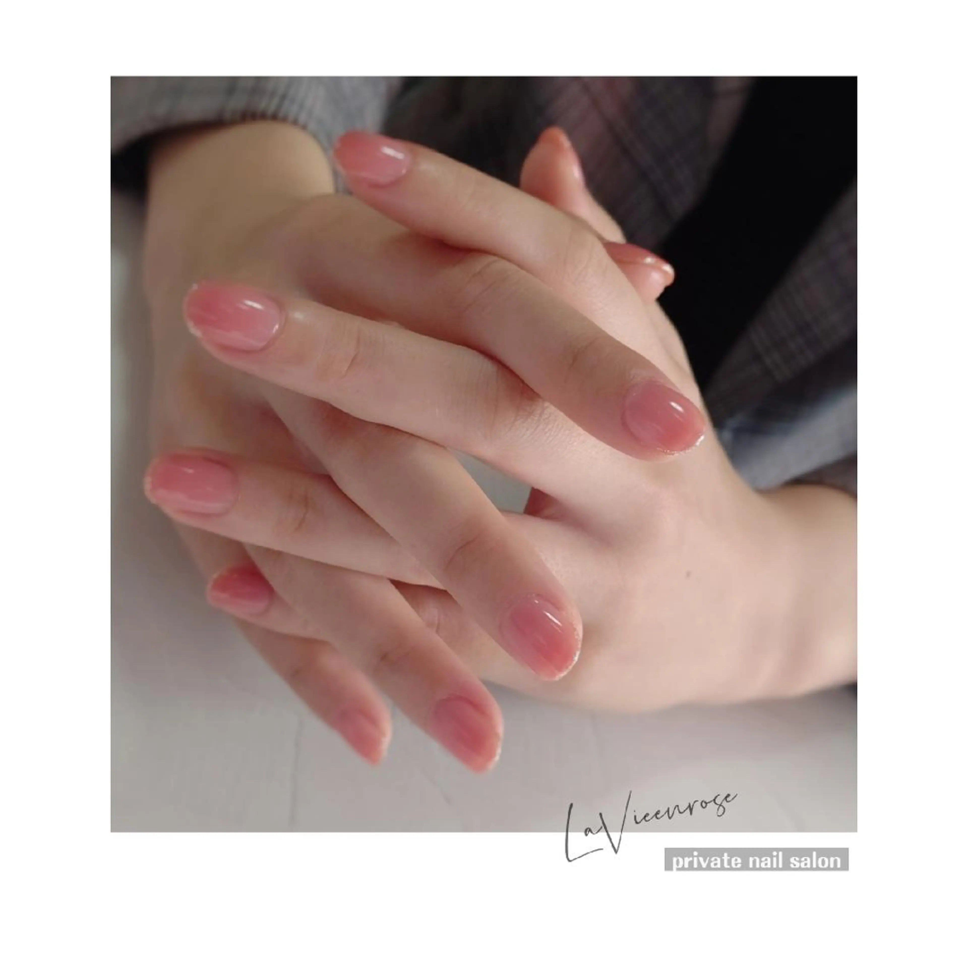 ネイル ラヴィアン ローズのネイルデザイン