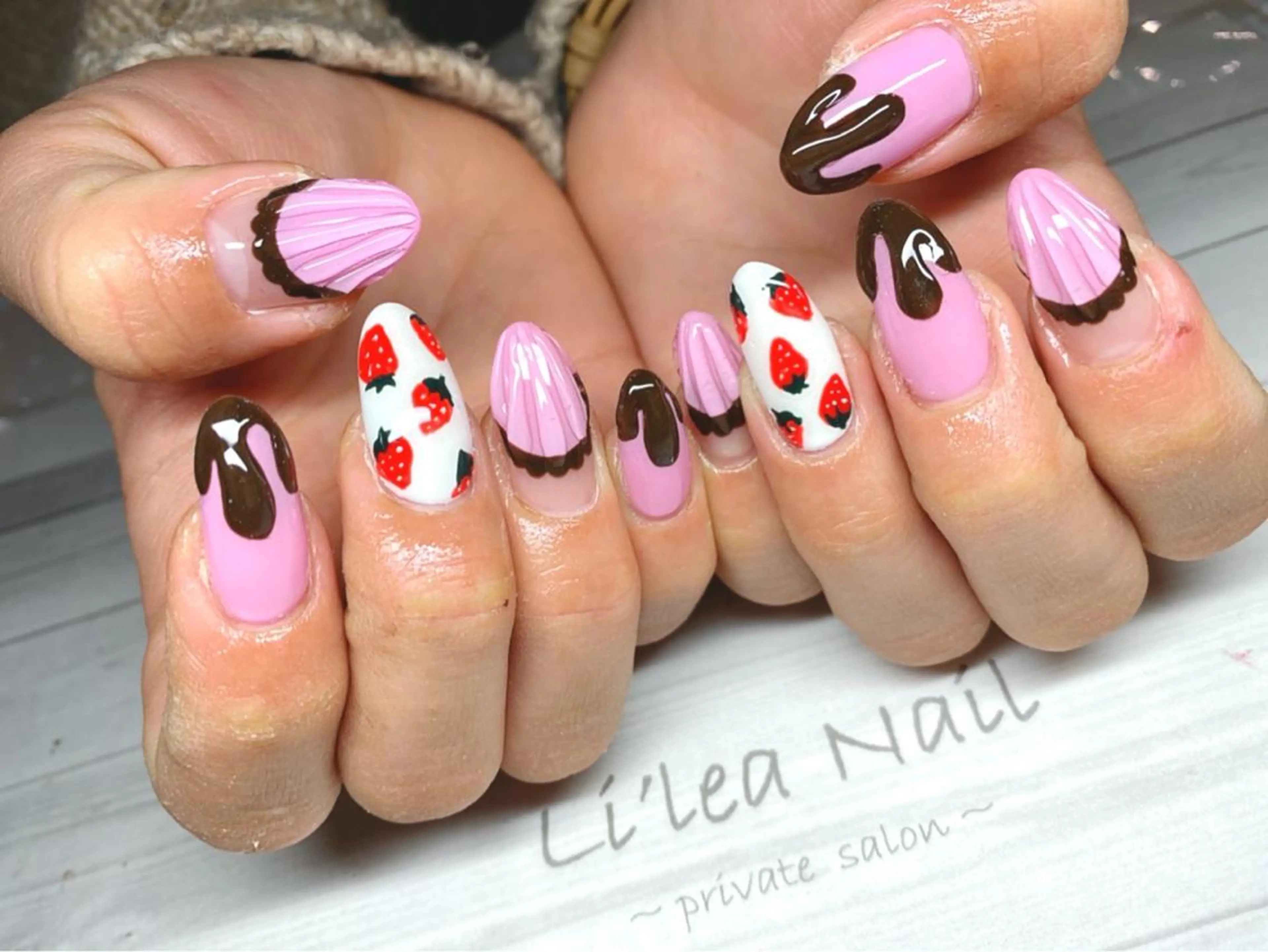 ネイル Li'leaNail AINAのネイルデザイン