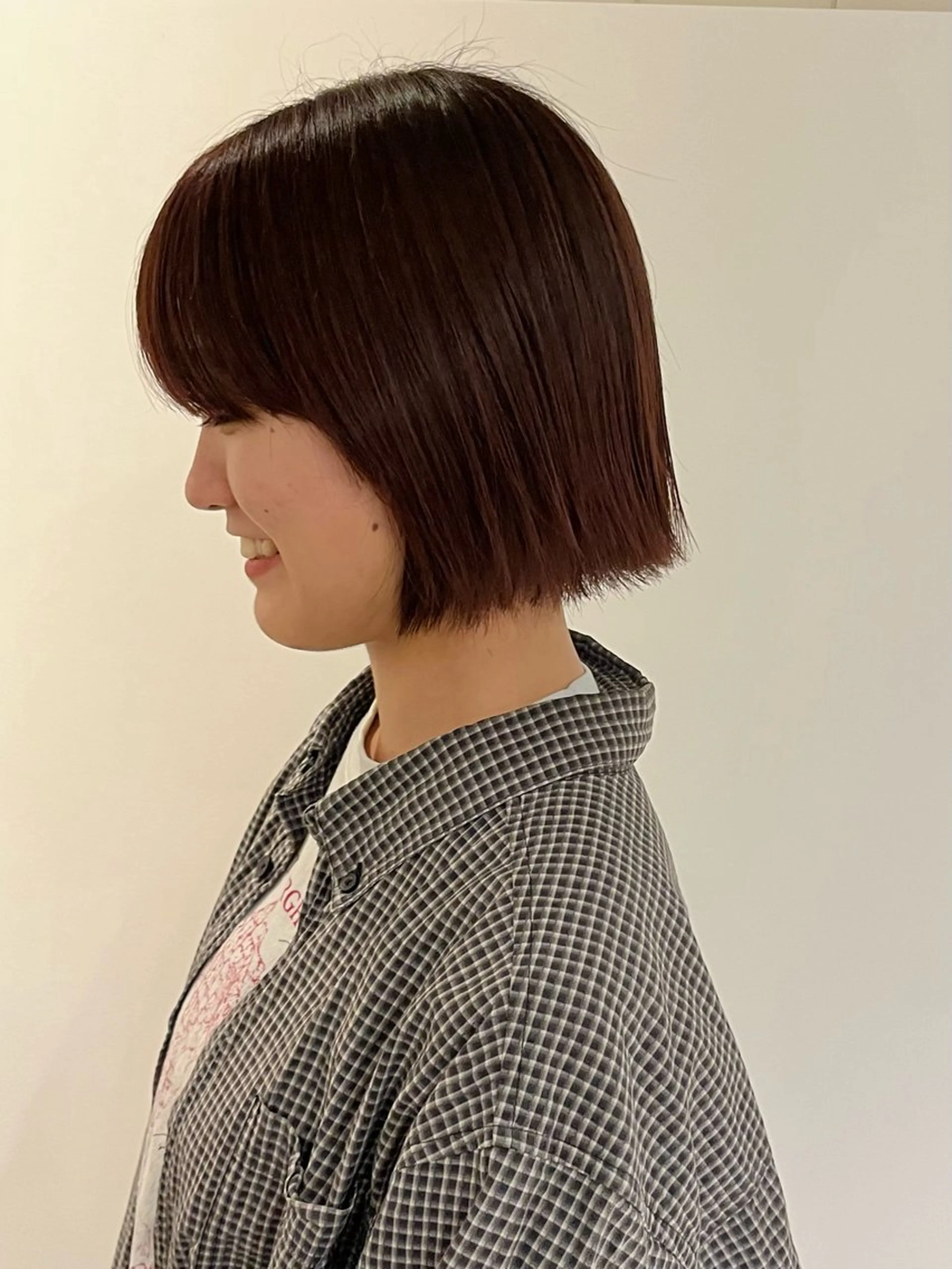 ショート カラー 鈴木由衣 /ショート/艶カラーのヘアスタイル