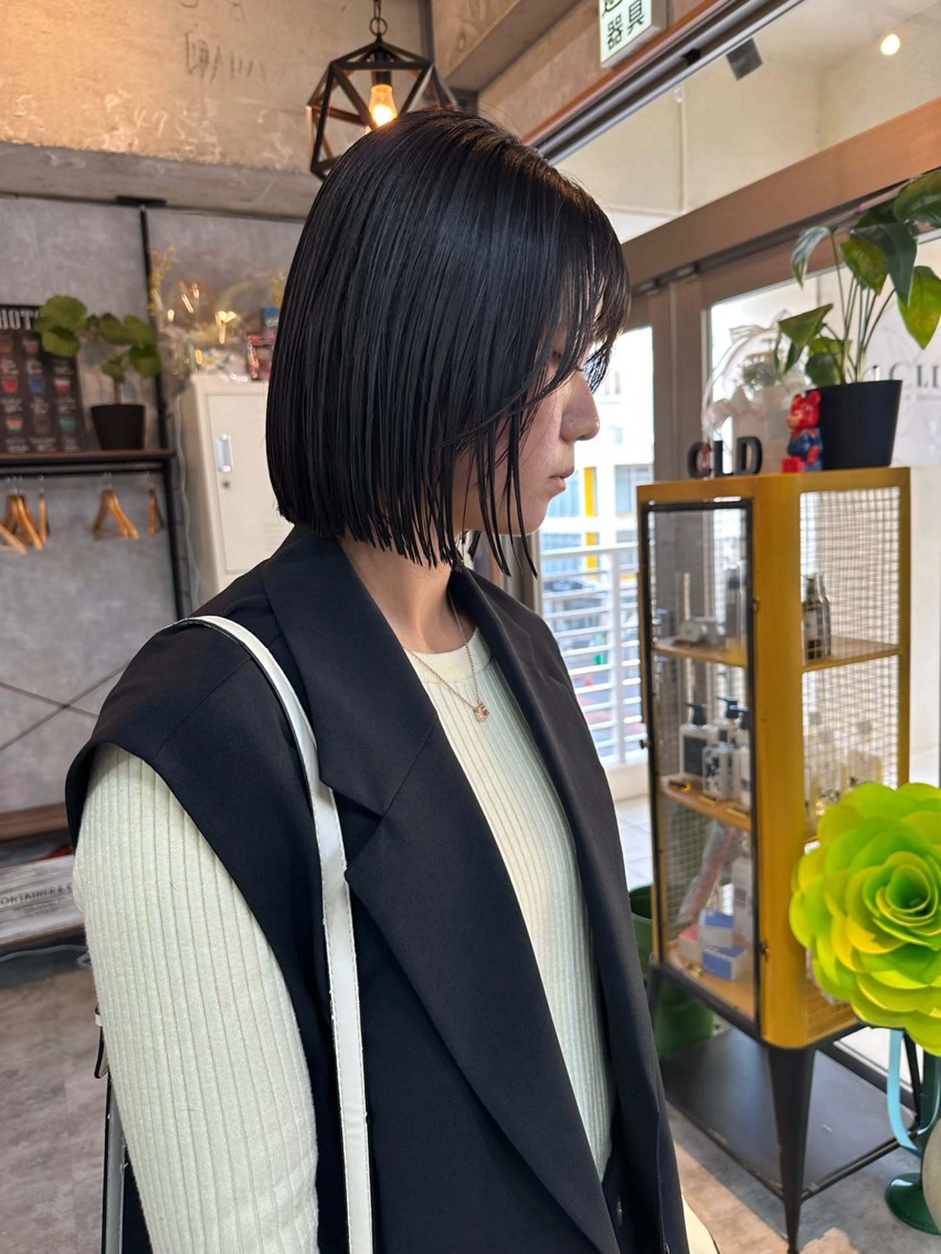 ショート 切りっぱなしボブ ショートボブ ハンサムショート 丸みショート ボブ モテ髪/ボブ/ショー ト/アダチフウトのヘアスタイル