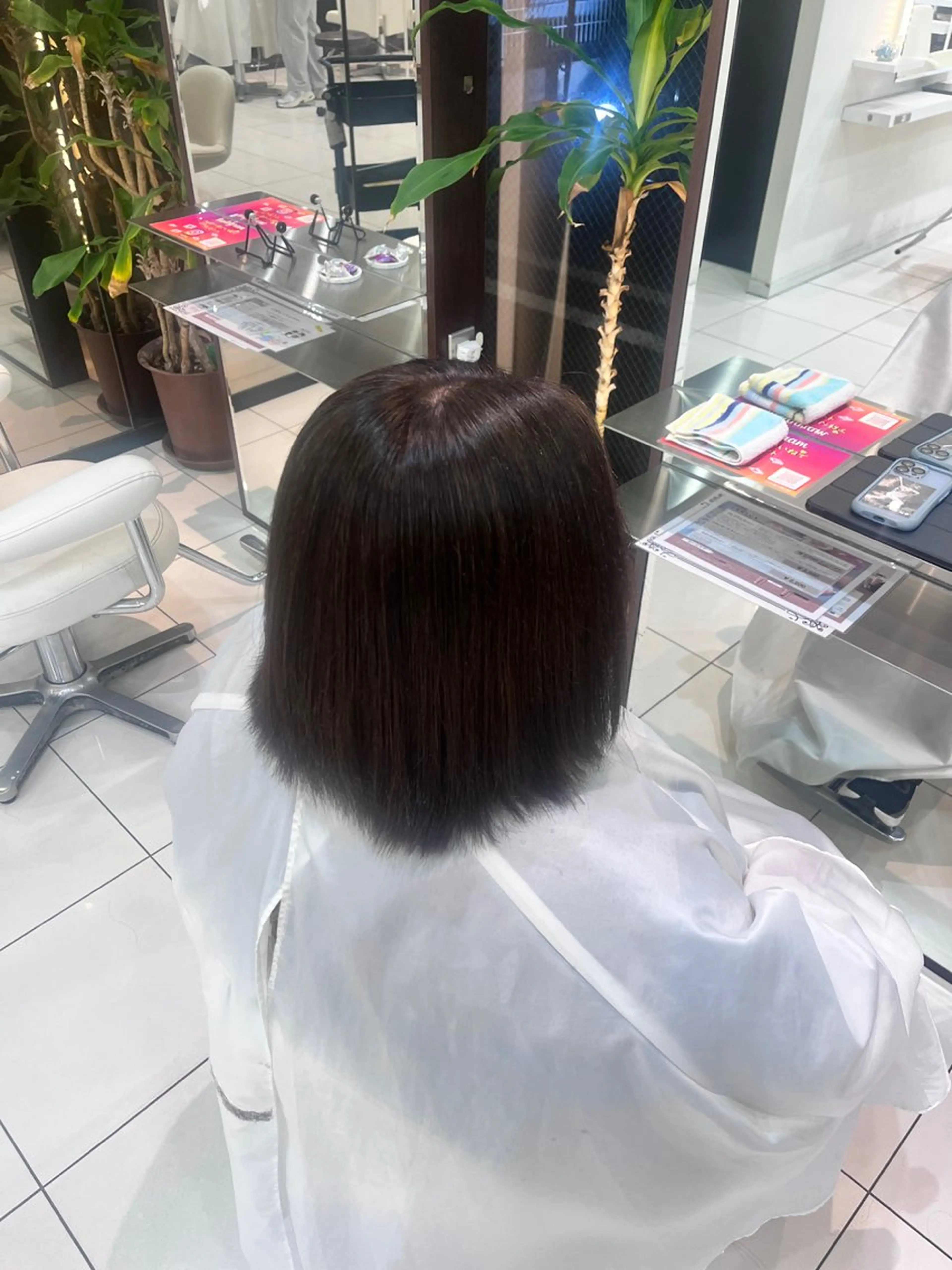 ショート ヘアカラー 石渡 瑠菜のヘアスタイル