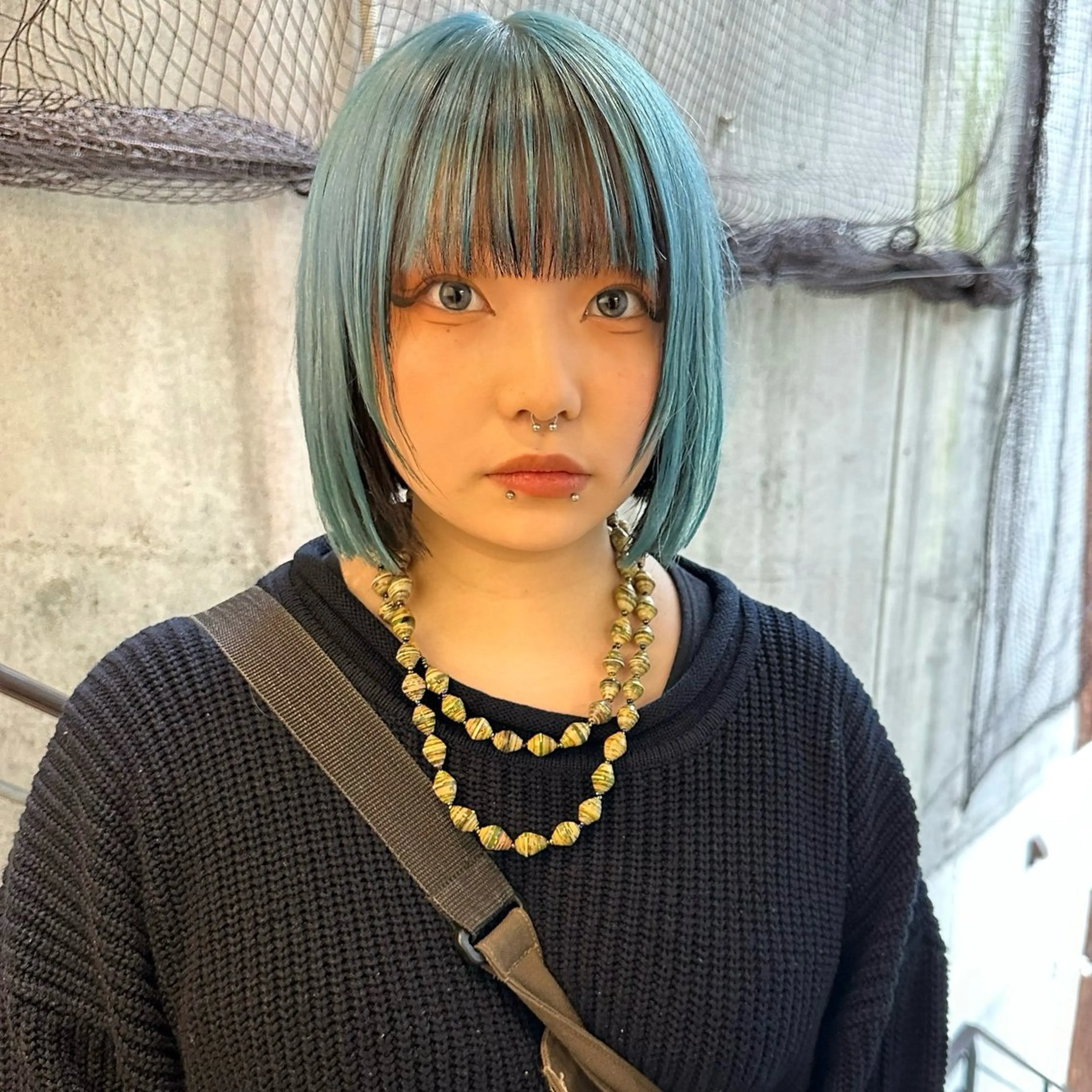 ショート カラー ヤスドミ ケイスケのヘアスタイル