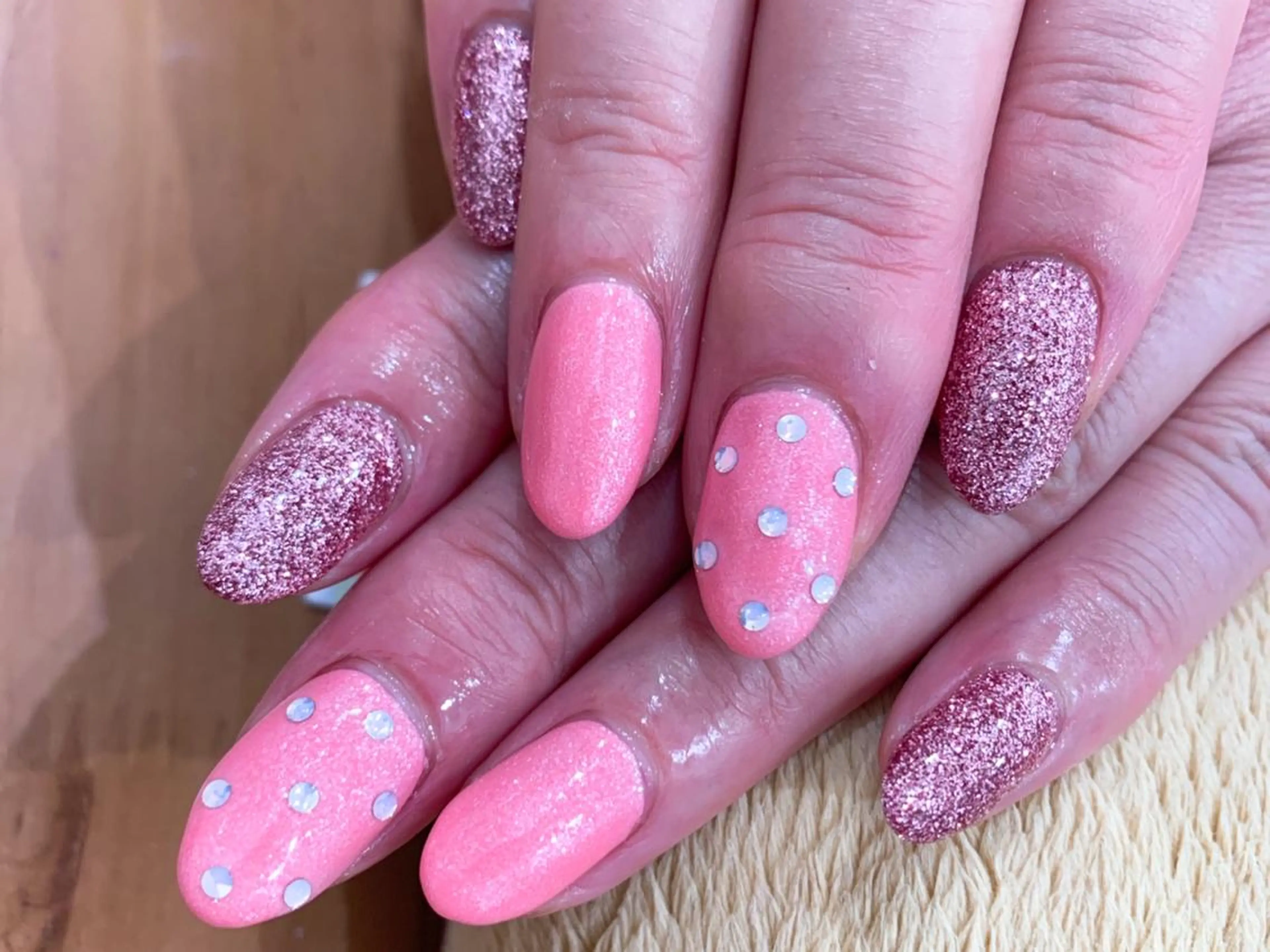 ネイル ハンドネイル 中川 愛理のネイルデザイン