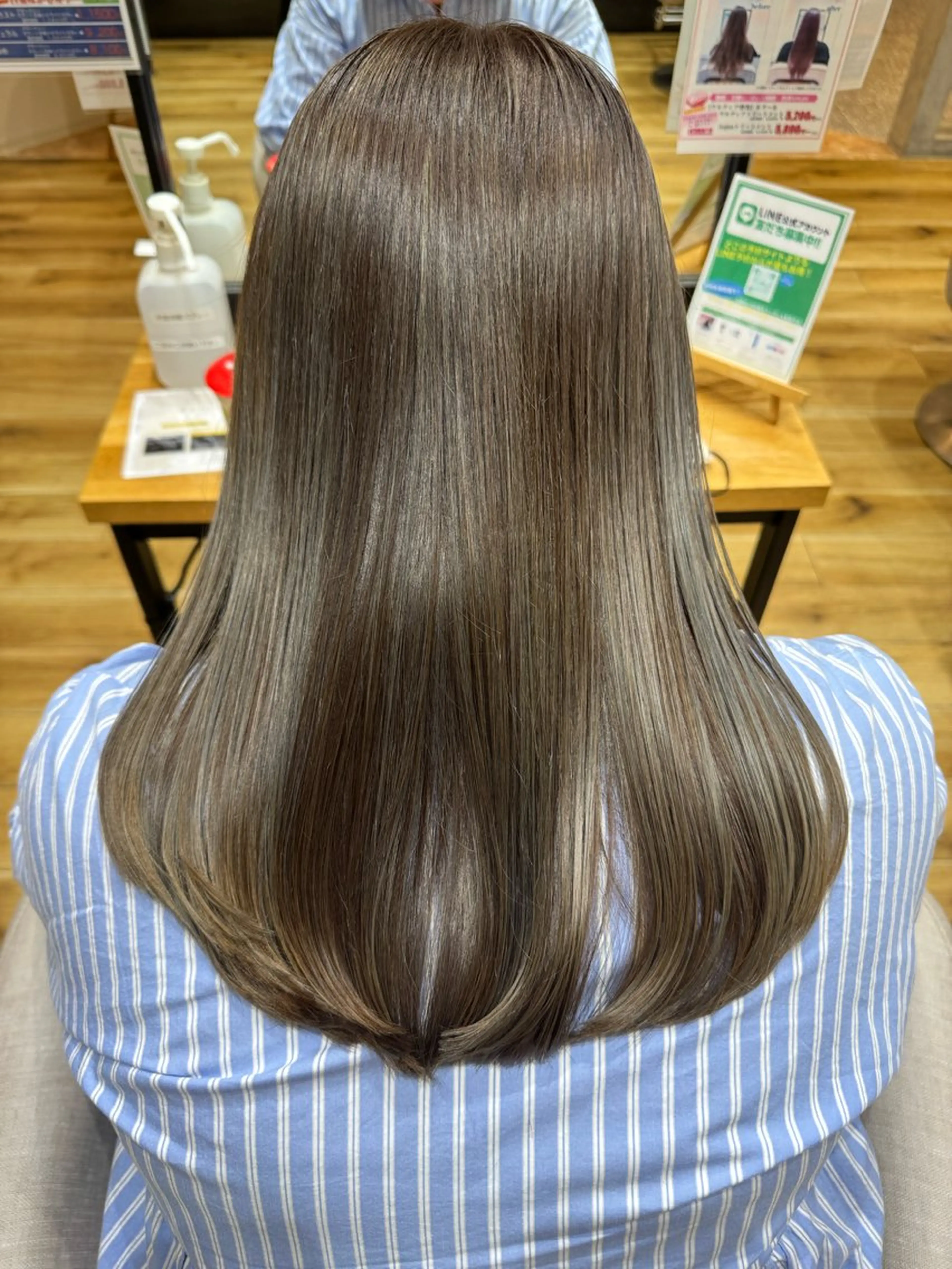 カラー fizelleあべのルシアス店所属・高須 翼のヘアスタイル