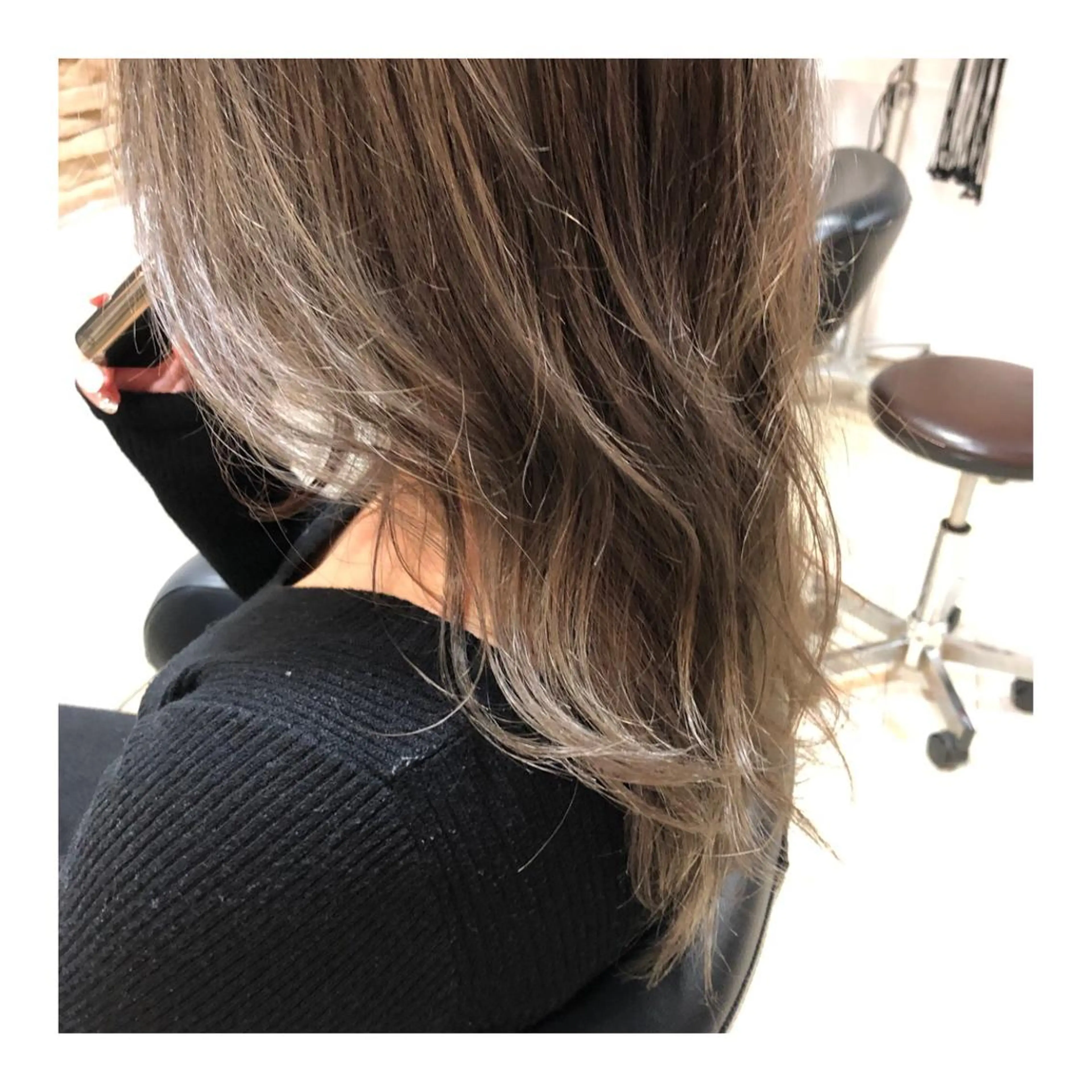 セミロング カラー バレイヤージュ ベージュカラー ダブルカラー レイヤーカット メンズパーマ 次元のヘアスタイル