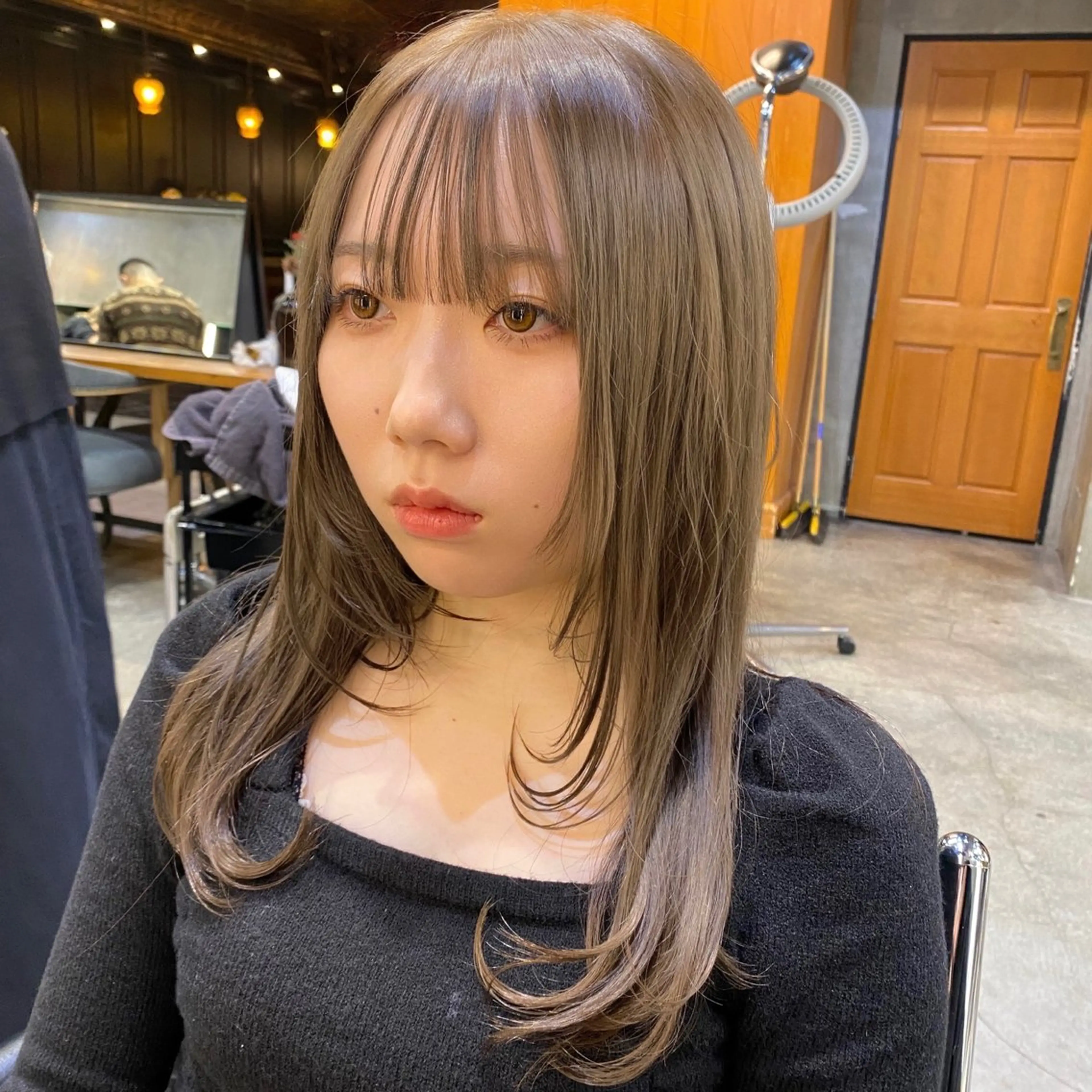 セミロング カラー ベージュカラー ブリーチ ダブルカラー ブリーチなしカラー カット ヘアカラー 透明感カラー🌿 グレージュ🐺陽介のヘアスタイル