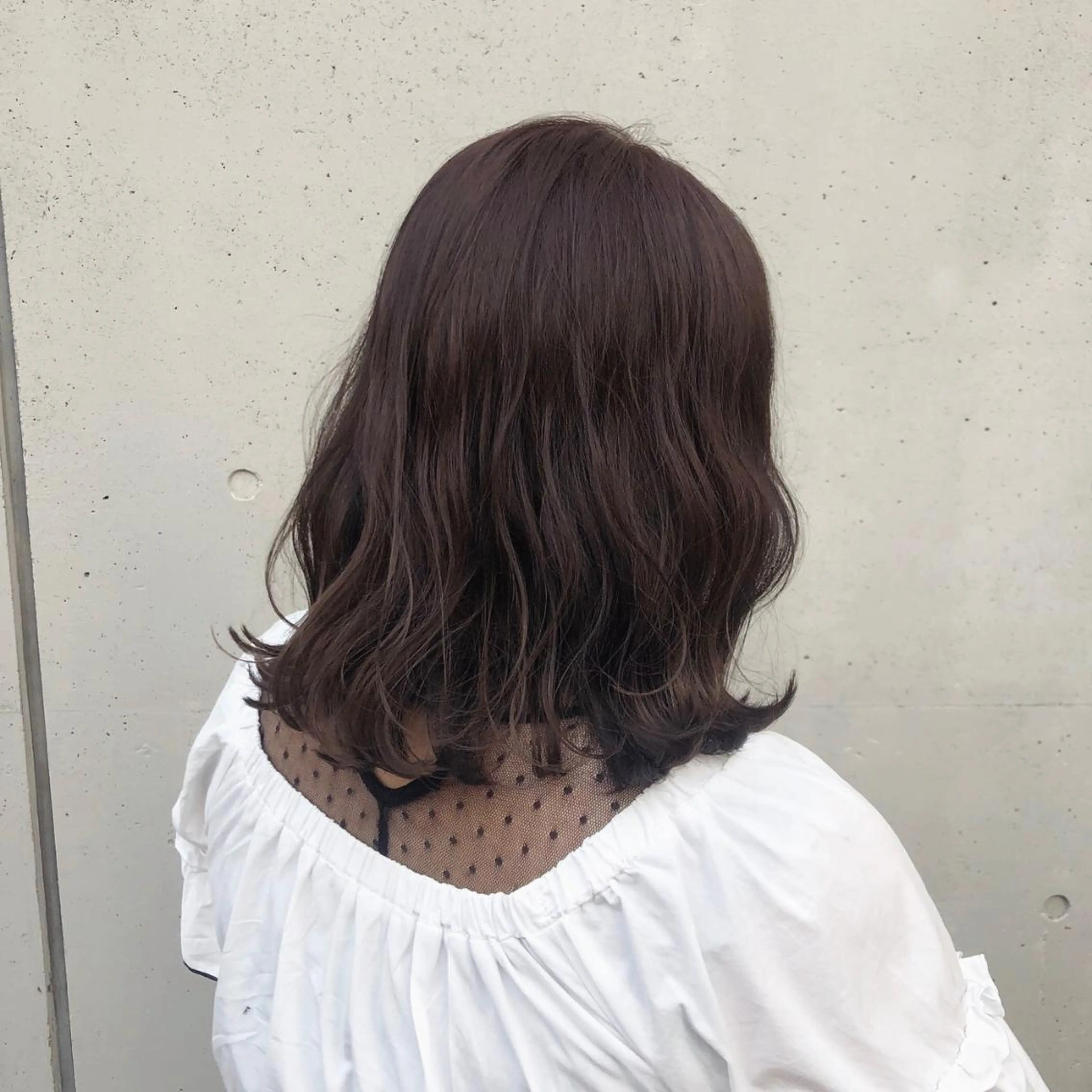 ミディアム カラー ヘアアレンジ ハイライトカラー ラベンダーカラー ハイライト カット ヘアカラー トリートメント 酸性縮毛矯正🧴韓国 レイヤー/髪質改善のヘアスタイル