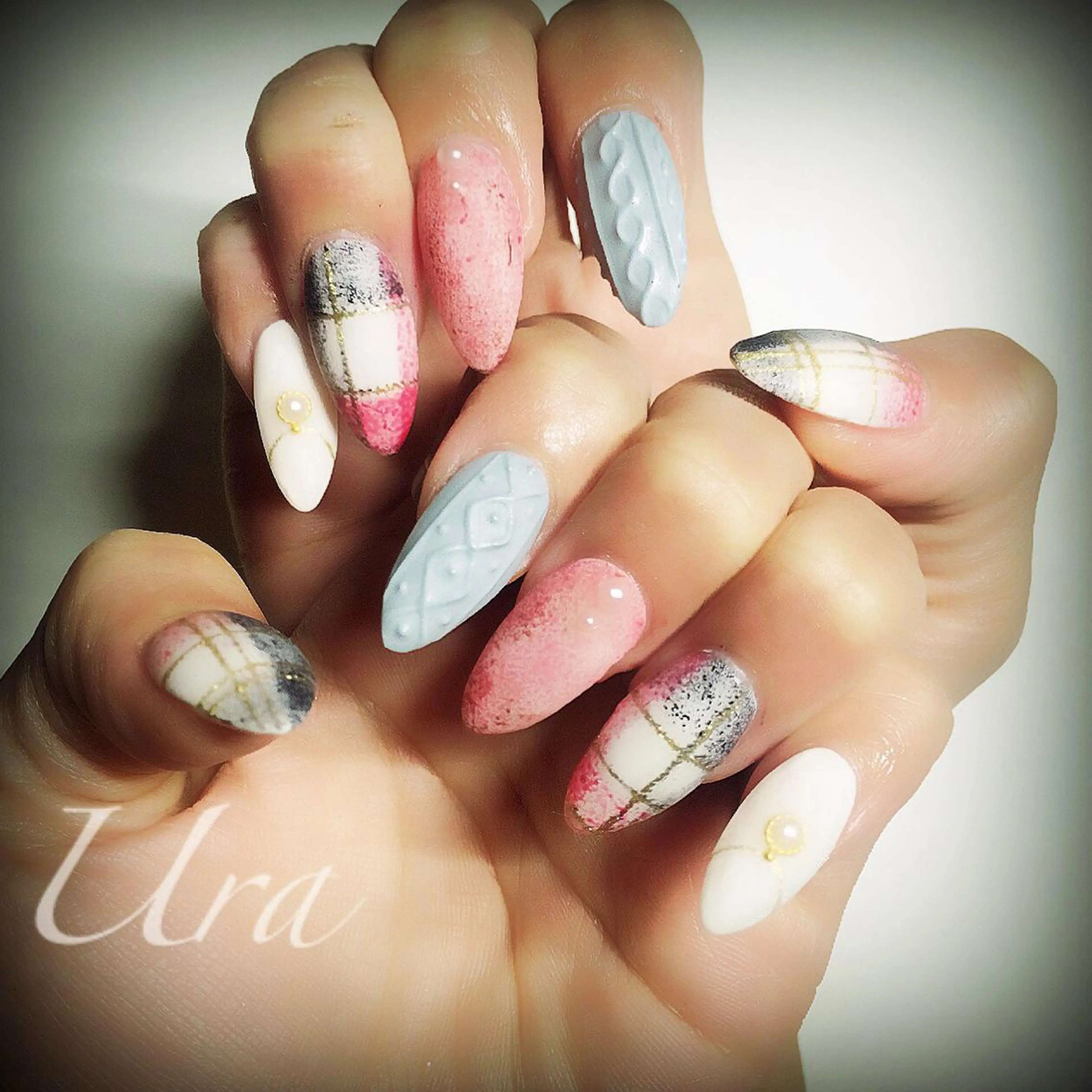 ネイル UrakoNail 《nail》のネイルデザイン
