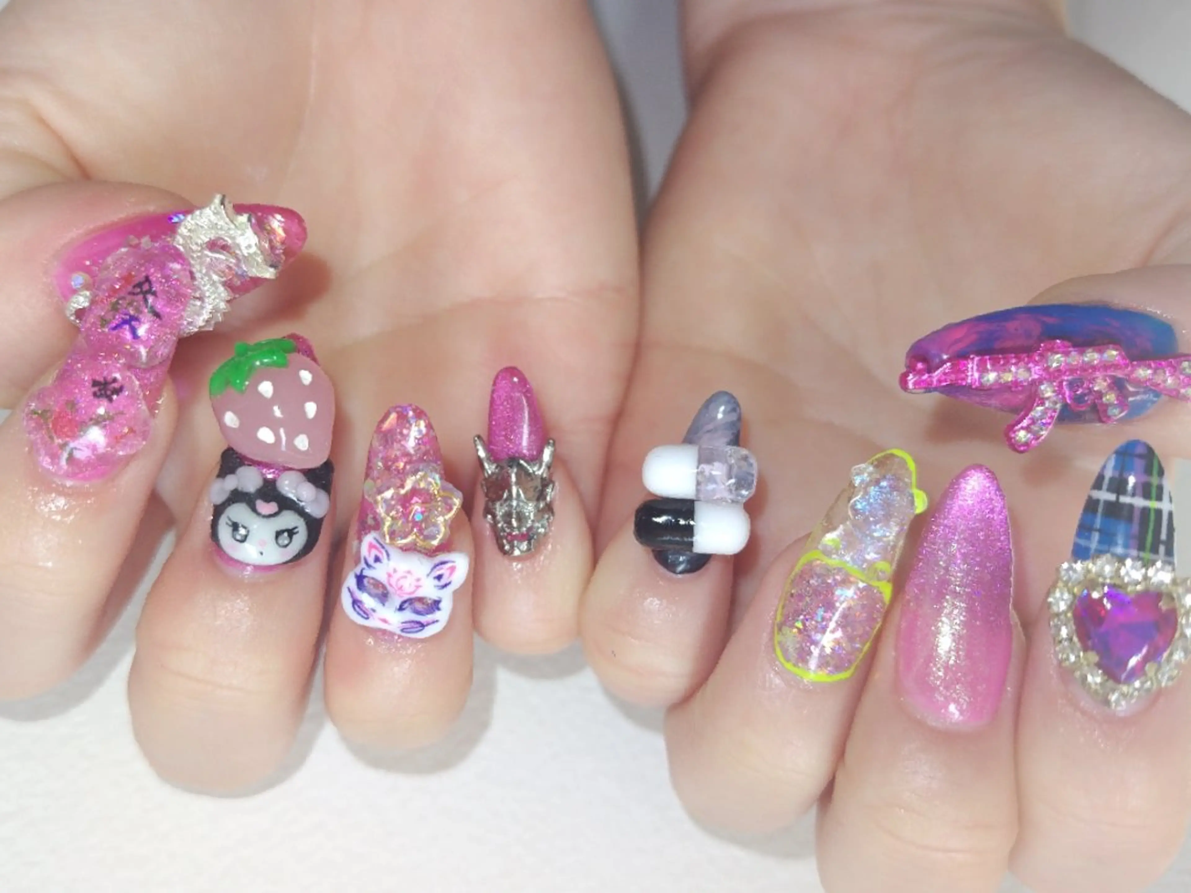 ネイル EASTHAM 吉田 毬乃のネイルデザイン