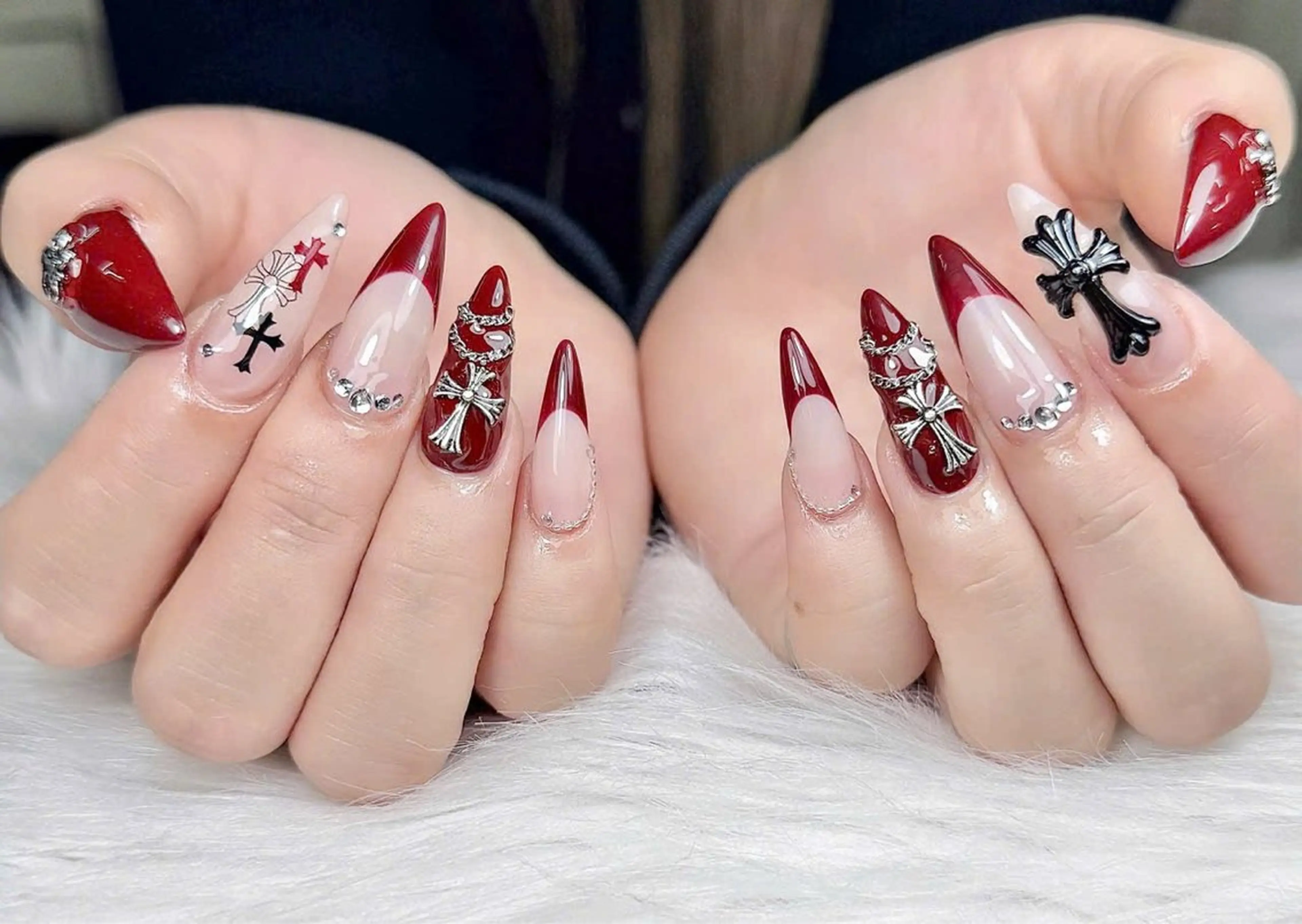 ネイル アートネイル ボルドー フレンチネイル ジェルネイル 氷ネイル・うるうるネイル ハンドネイル Julie Nailsのネイルデザイン