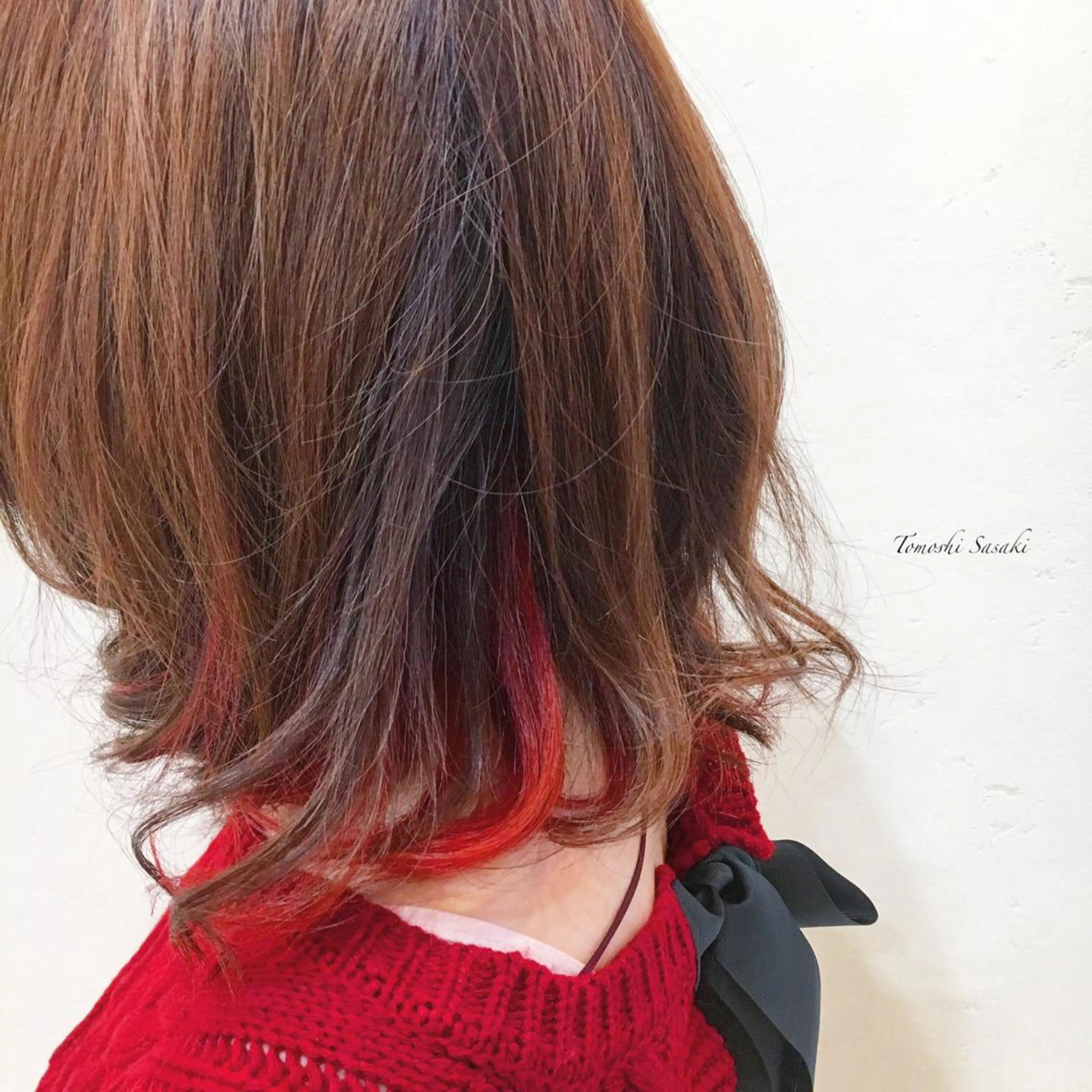 カラー インナーカラー ササキ トモシのヘアスタイル