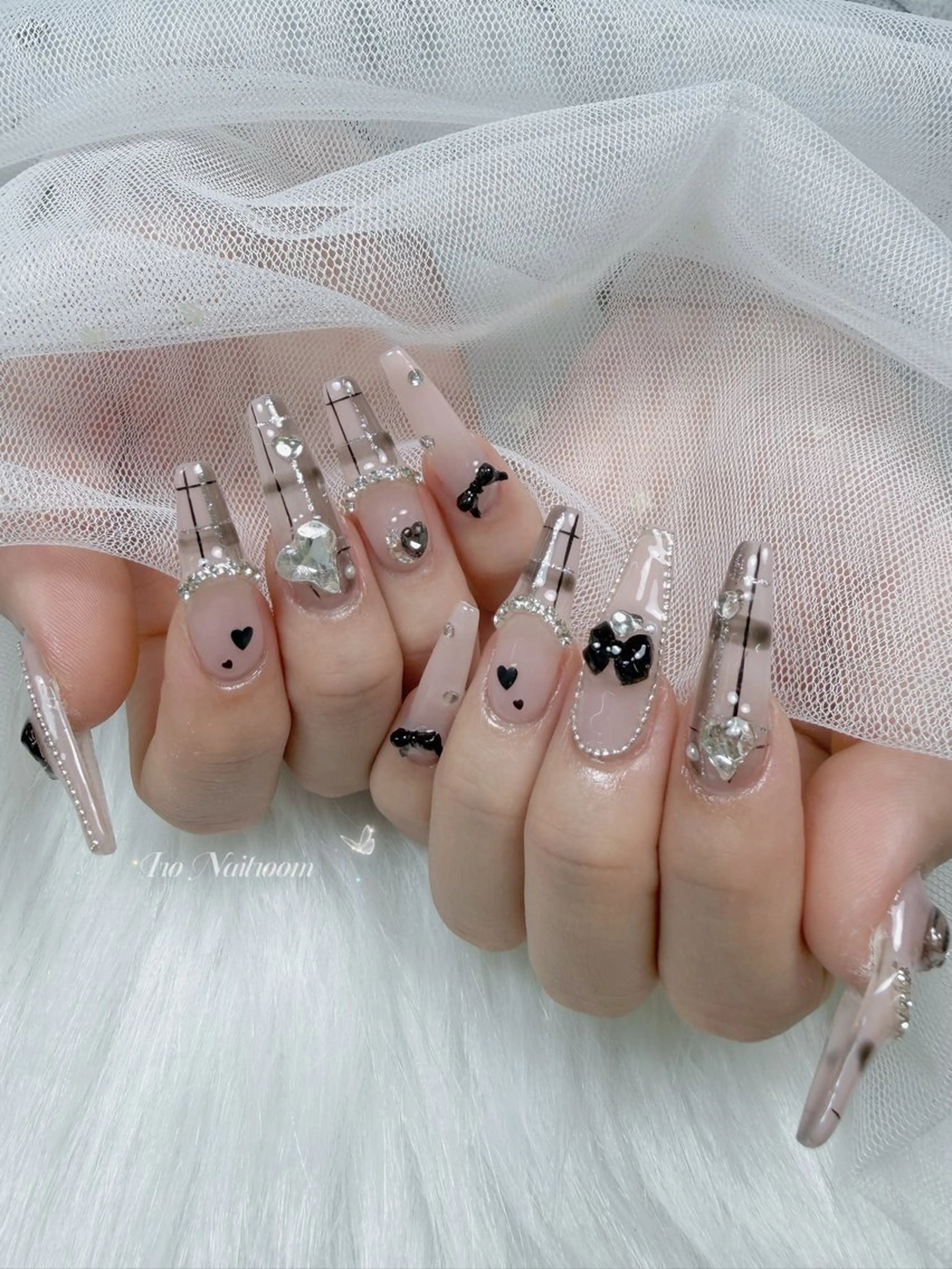 ネイル ハンドネイル IRO Nail Studioのネイルデザイン