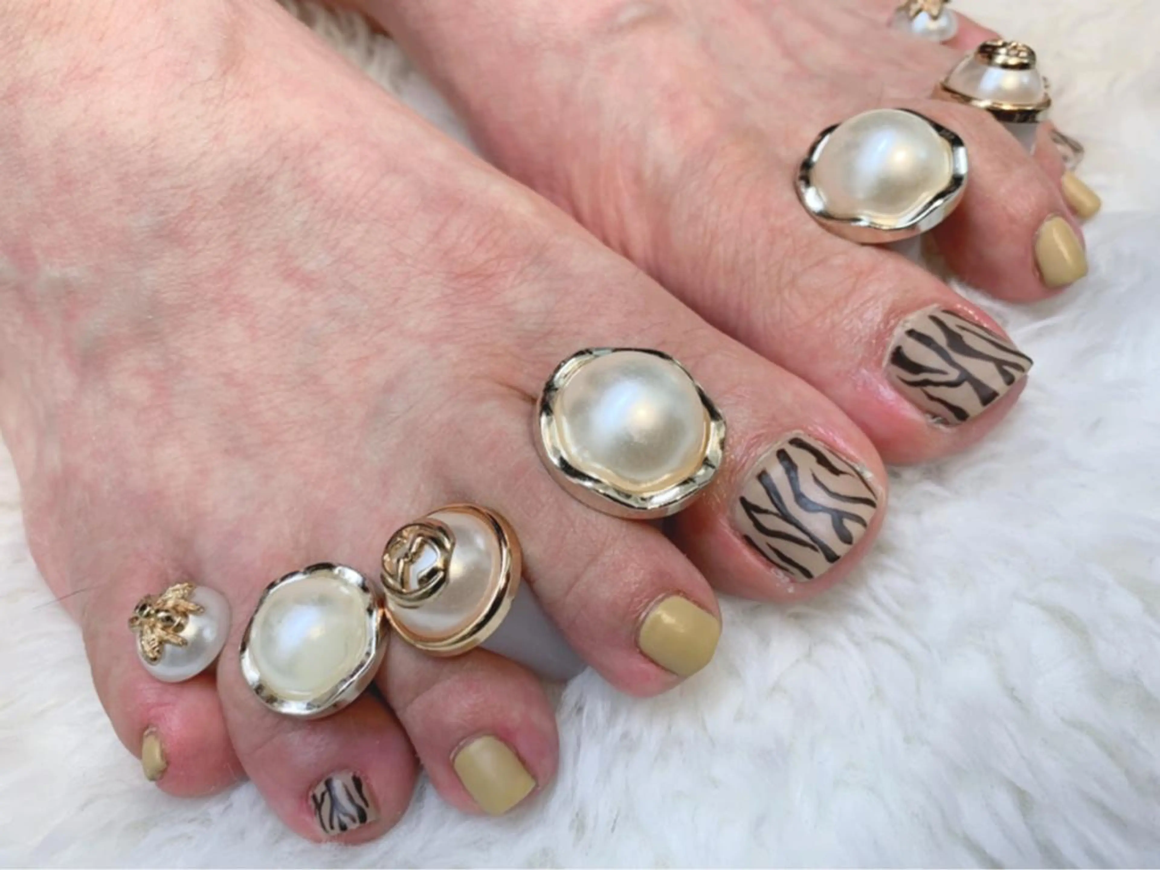 ネイル アニマル柄 フットネイル マットネイル ハンドネイル フットネイル T. kayoのネイルデザイン