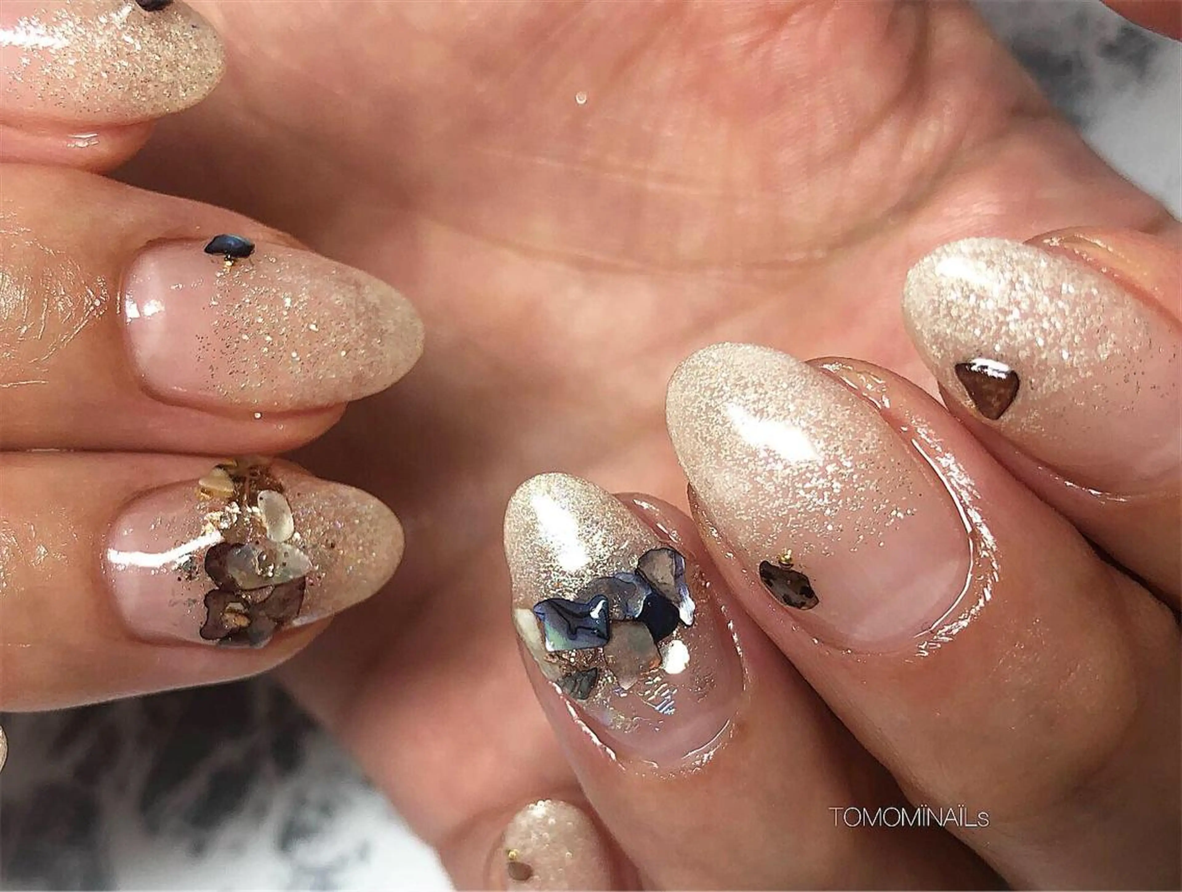 ネイル TOMOMI NAILsのネイルデザイン