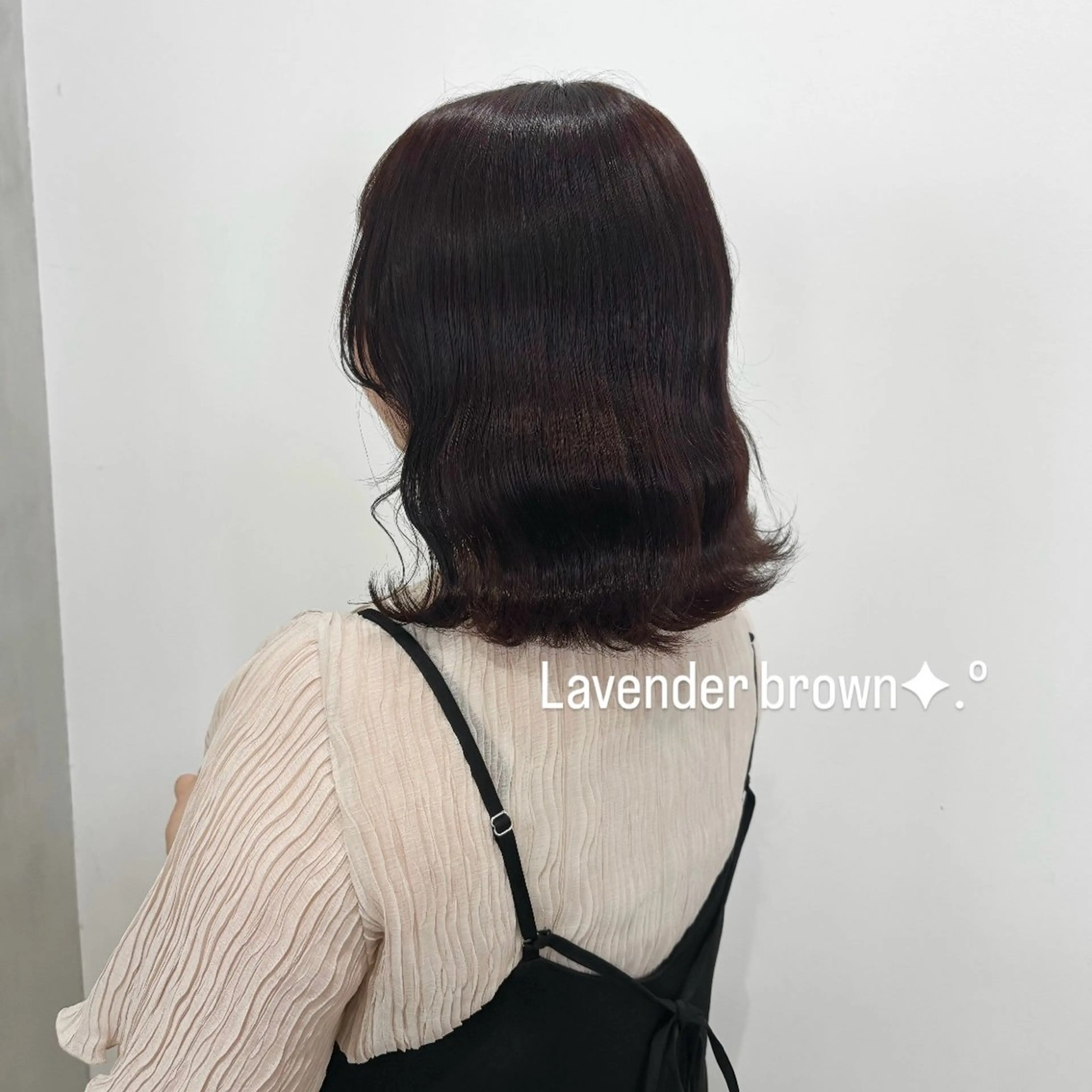 ミディアム カラー ブリーチ ラベンダーカラー ブリーチなしカラー 𝑴𝒊𝒌𝒖💝 透明感モテカラーのヘアスタイル