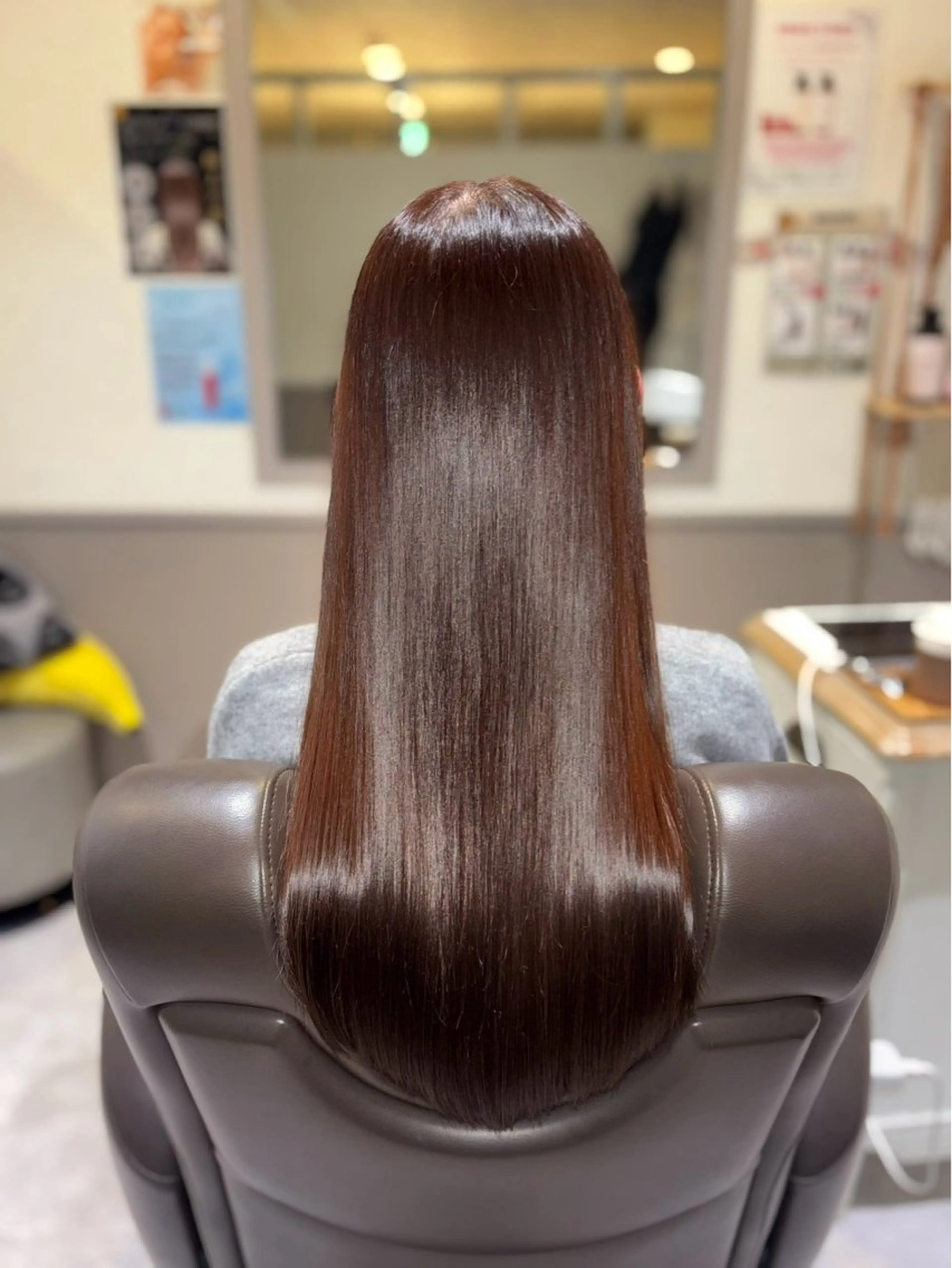ロング 谷口 友里のヘアスタイル