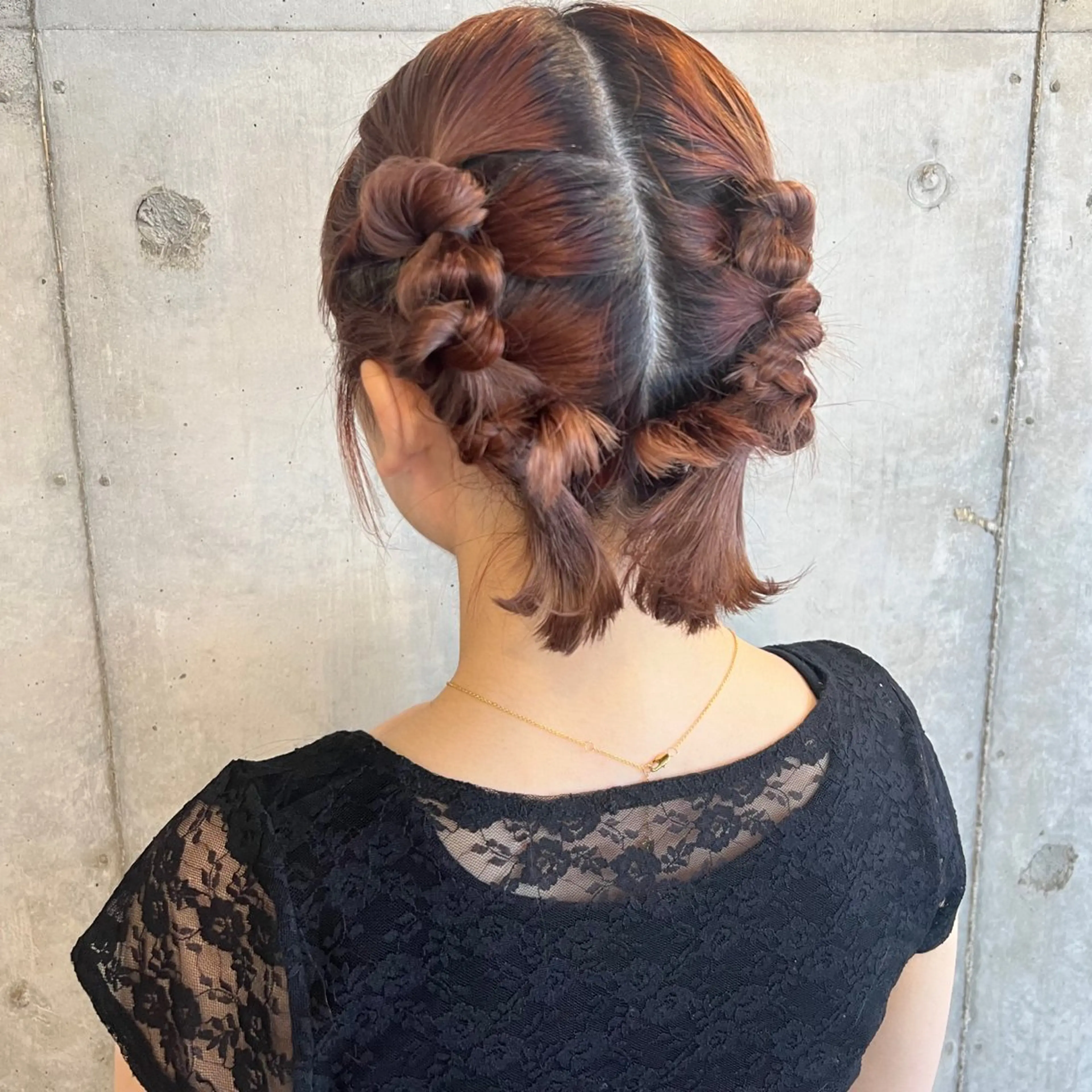 ショート カラー ヘアアレンジ ヘアセット KIHO ｜Bond 三軒茶屋のヘアスタイル