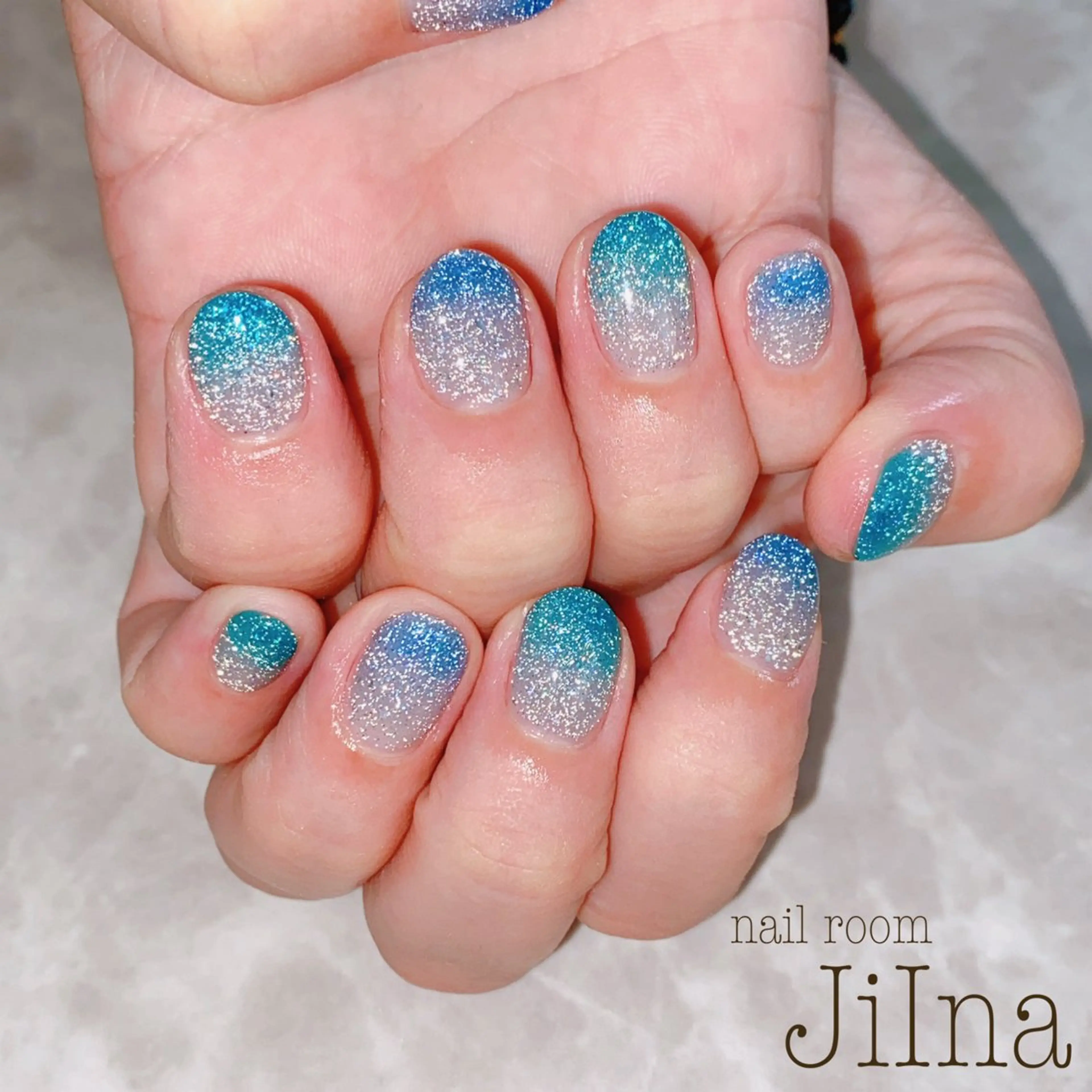 ネイル フラッシュネイル グラデーション JiIna nailのネイルデザイン