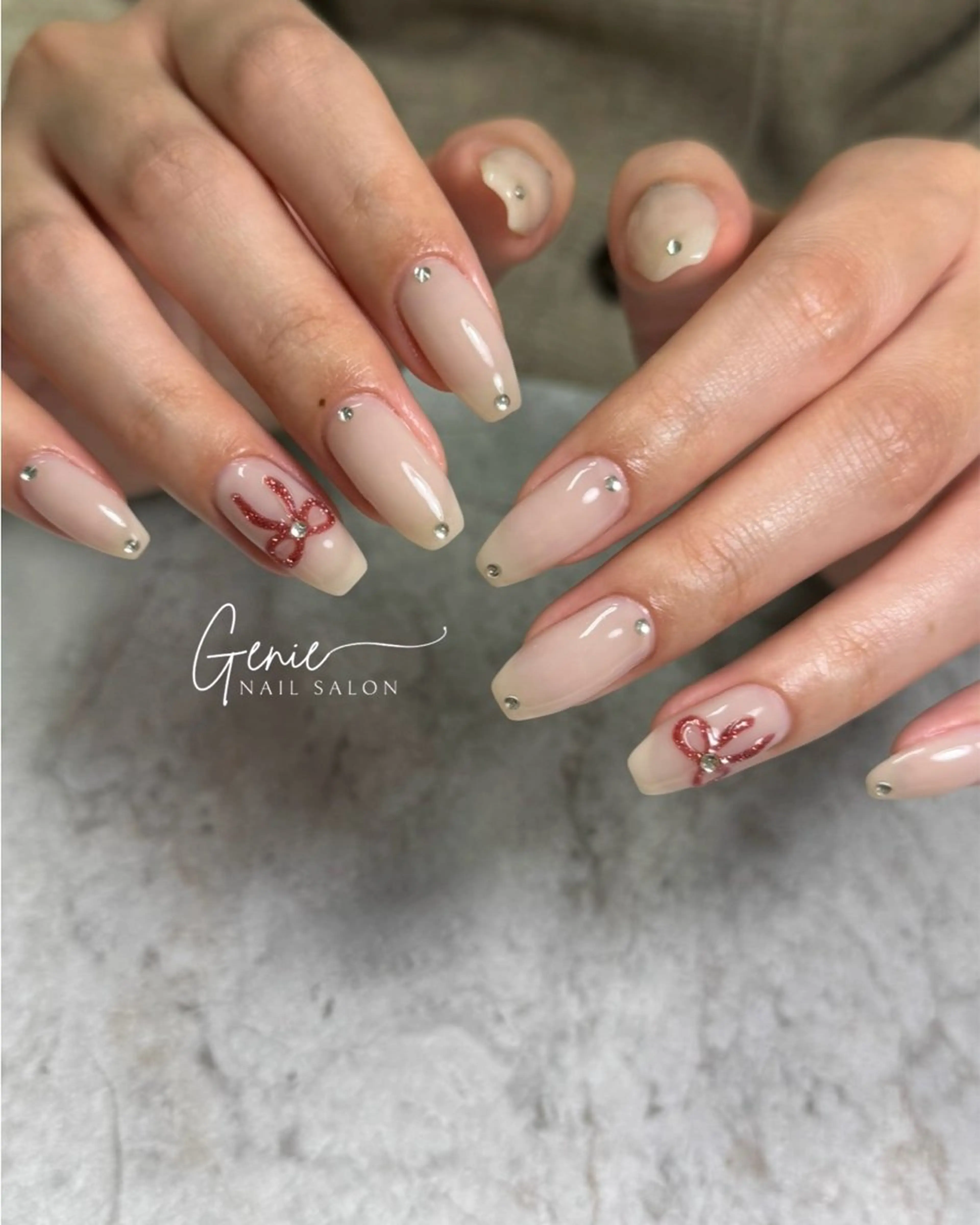 ネイル リボン ハンドネイル Nail salon Genieのネイルデザイン