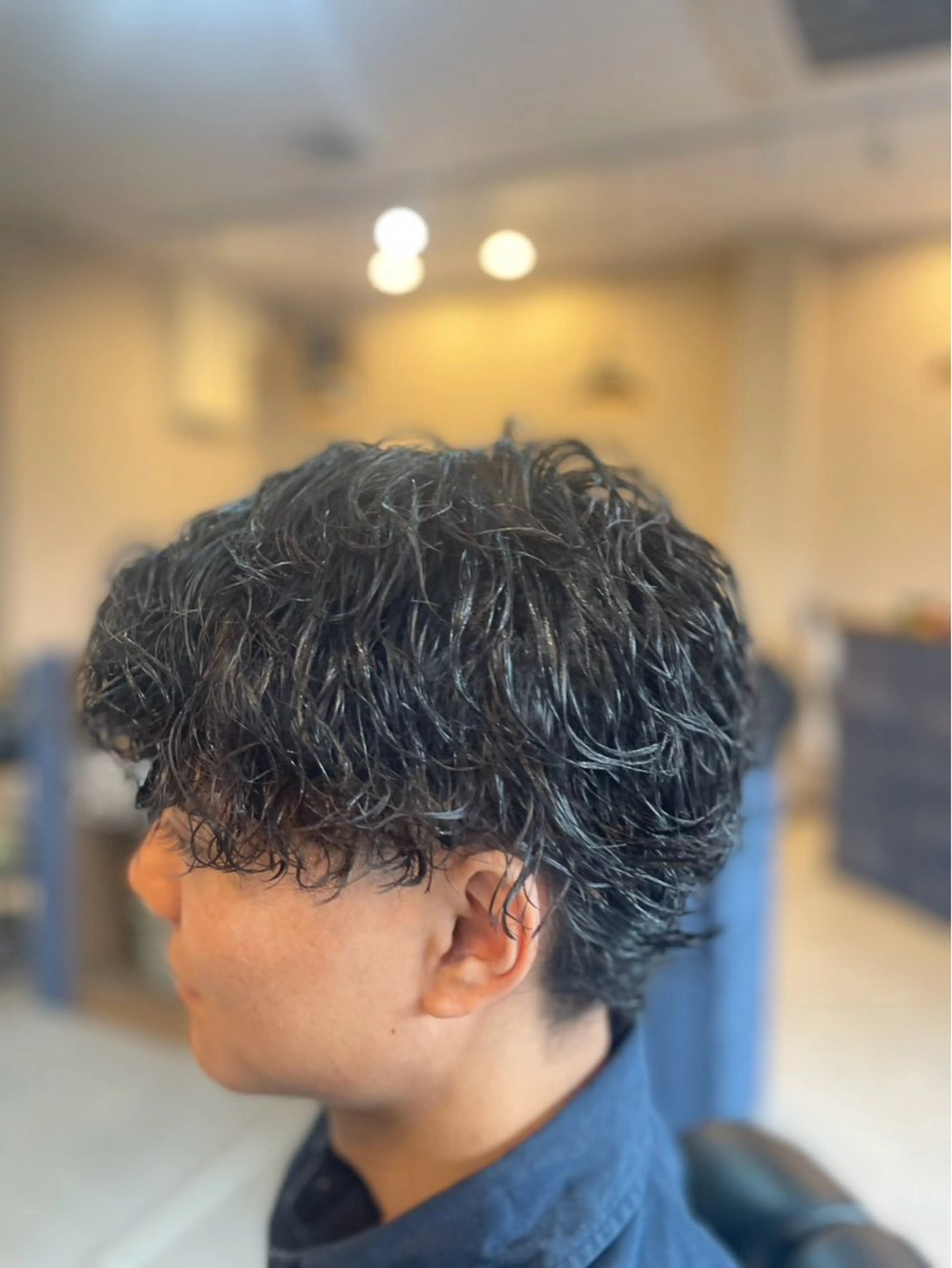 ミディアム パーマ THEBARBER TEN所属・伊禮 海凪のヘアスタイル