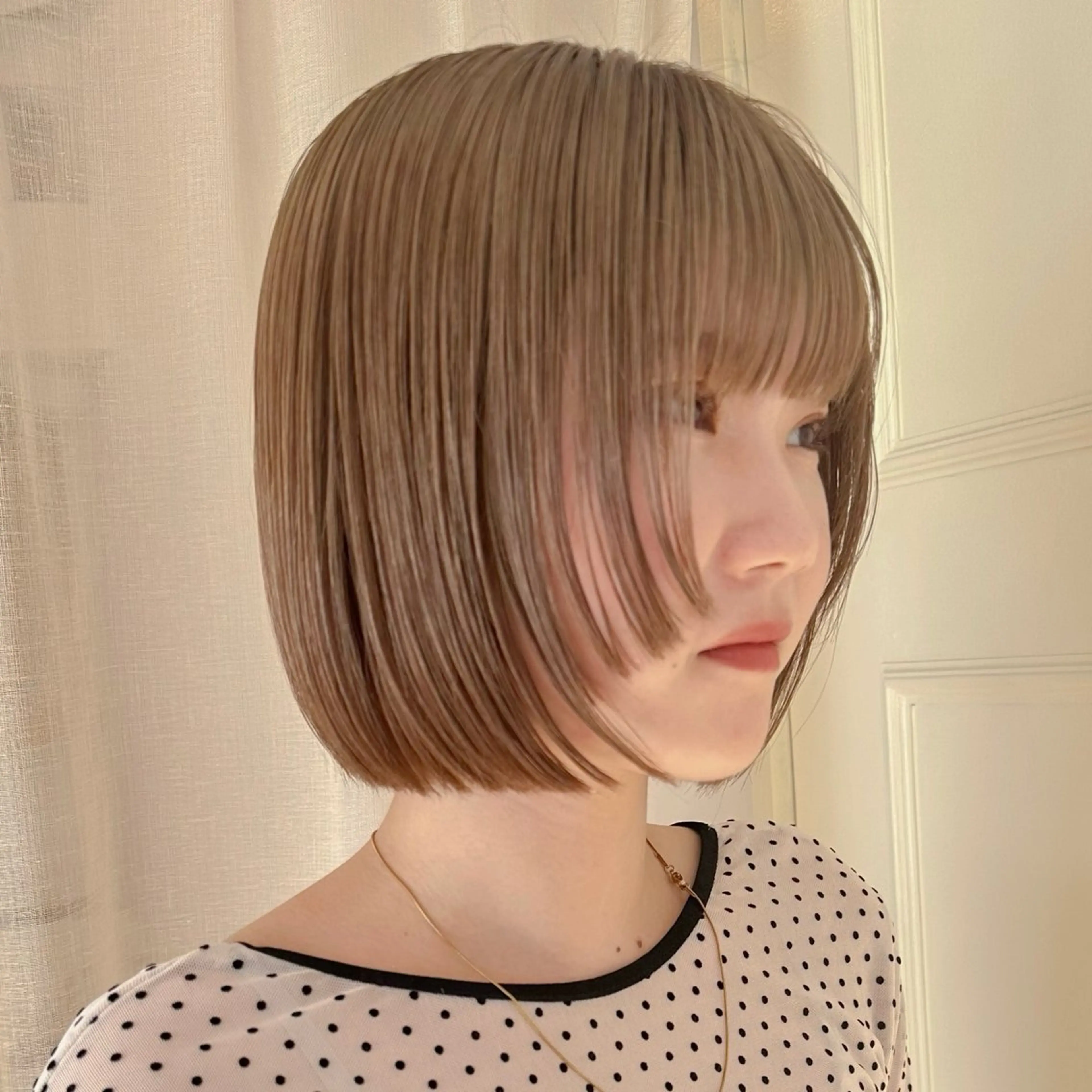 ショート カラー MIYU透明感カラー ブリーチなしWカラーのヘアスタイル