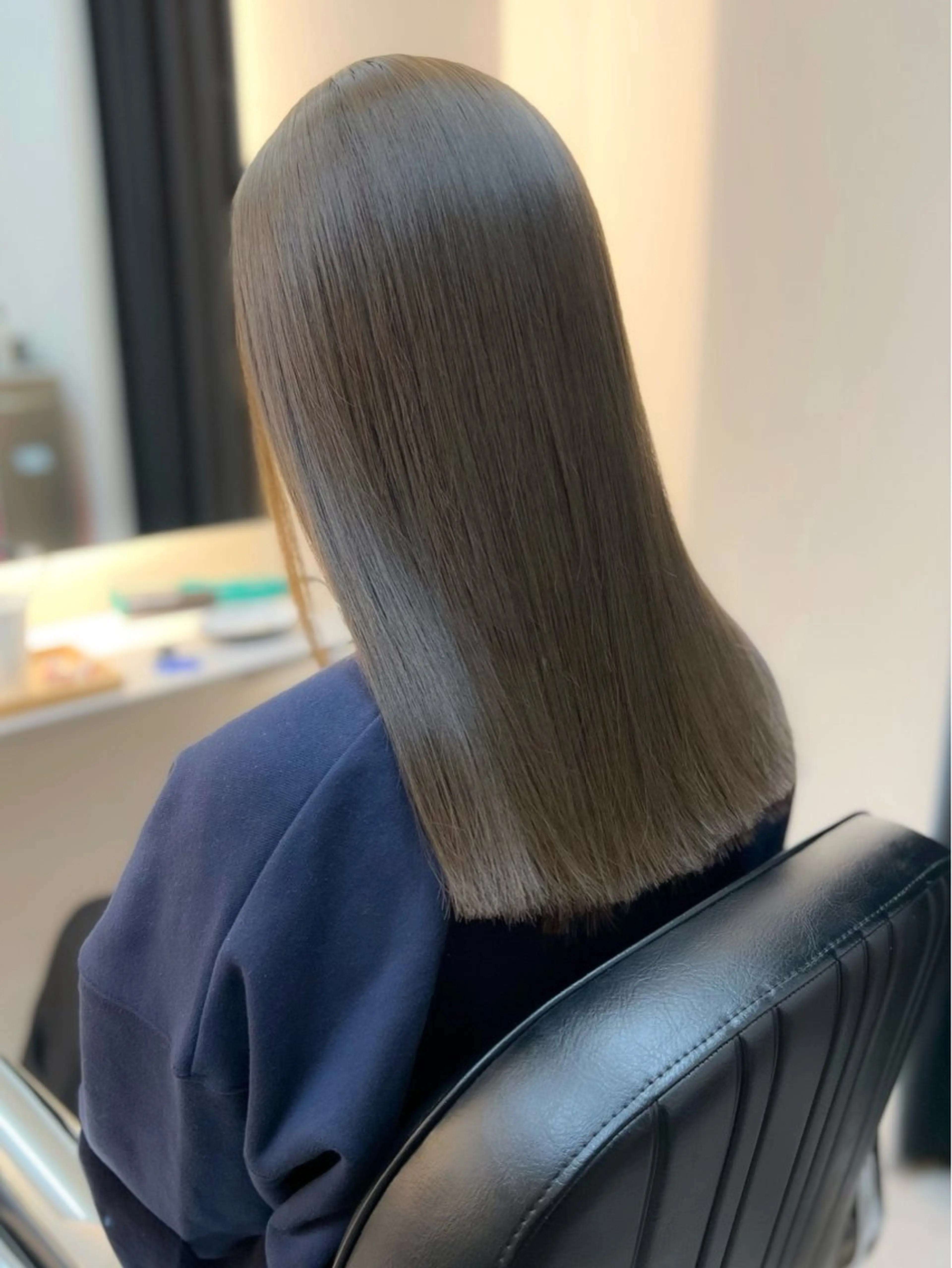 ロング shiro.kobe 森彩華のヘアスタイル