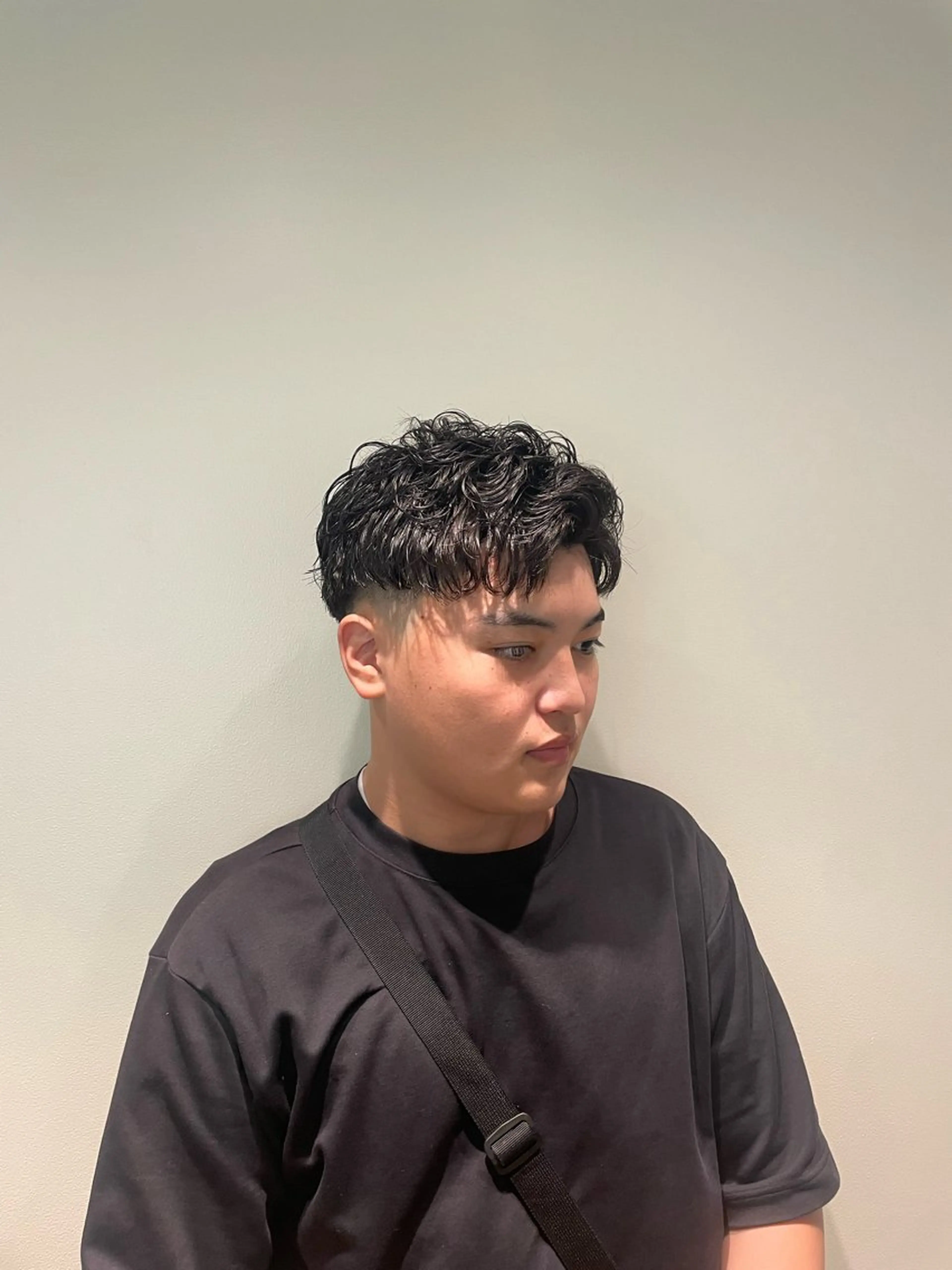 パーマ メンズ 🧸顔周りカット /透明感🎀のヘアスタイル