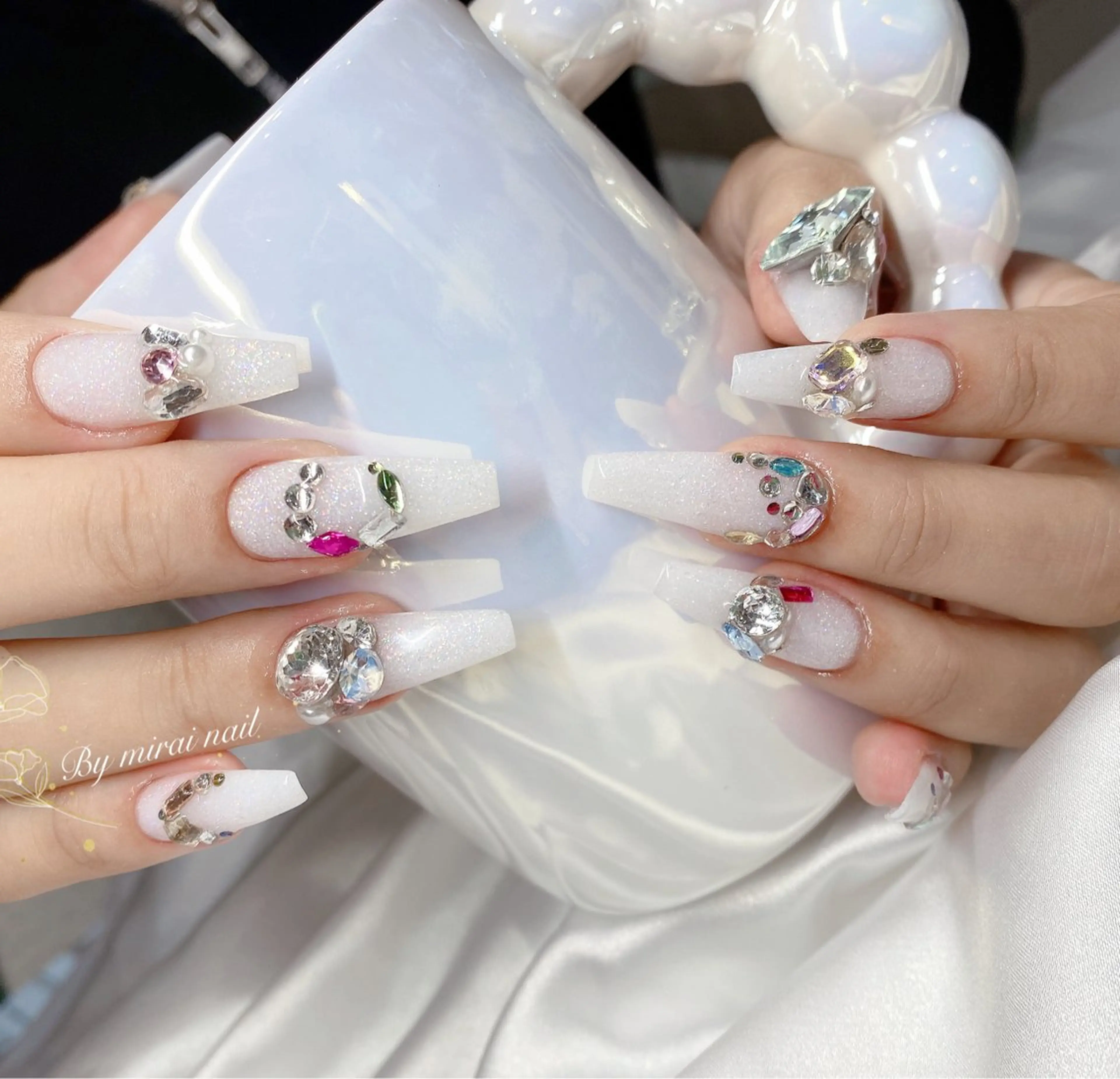 ネイル ネイルサロン 9Carats神田のネイルデザイン