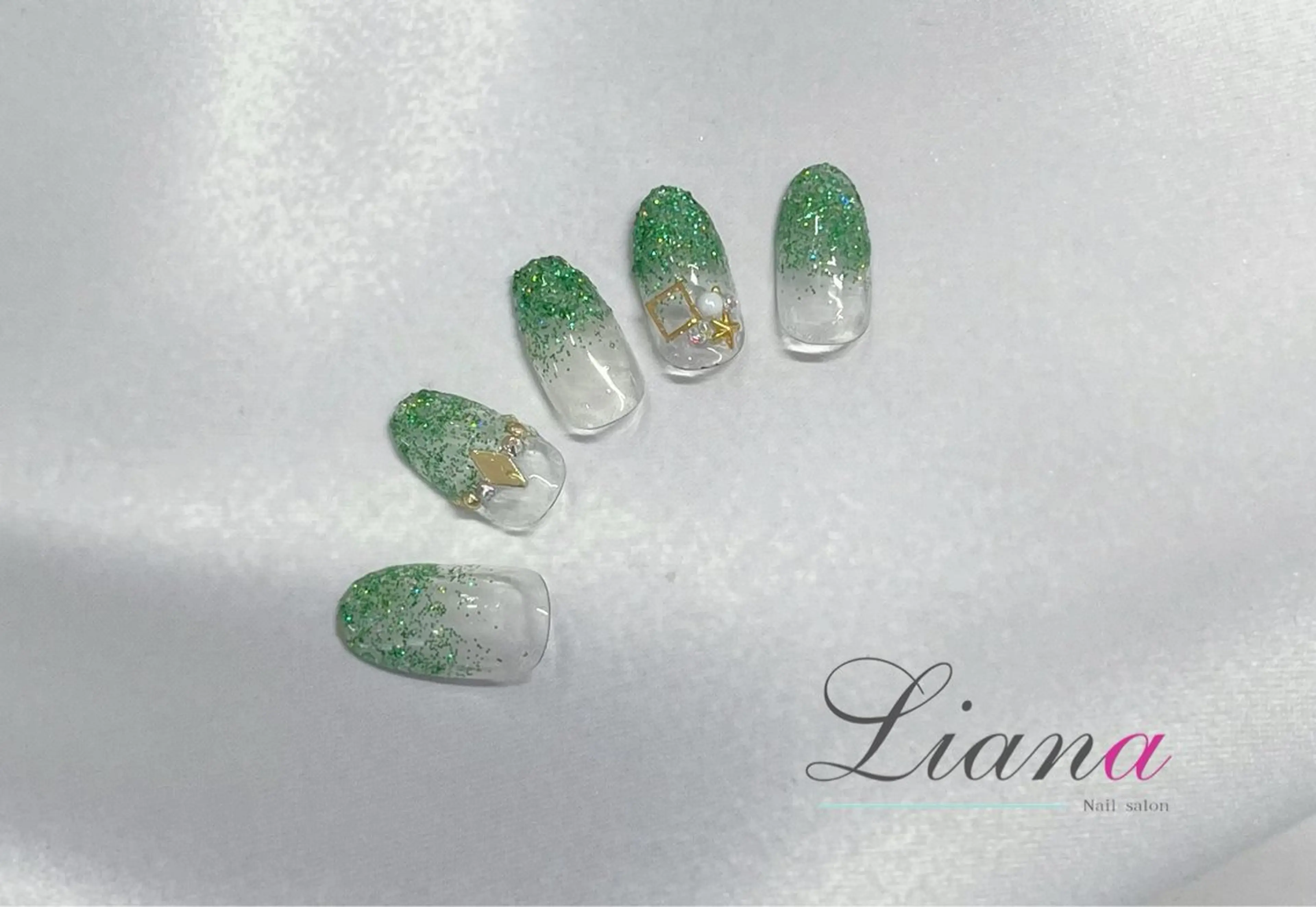 ネイル ハンドネイル Liana CHIYAKOのネイルデザイン