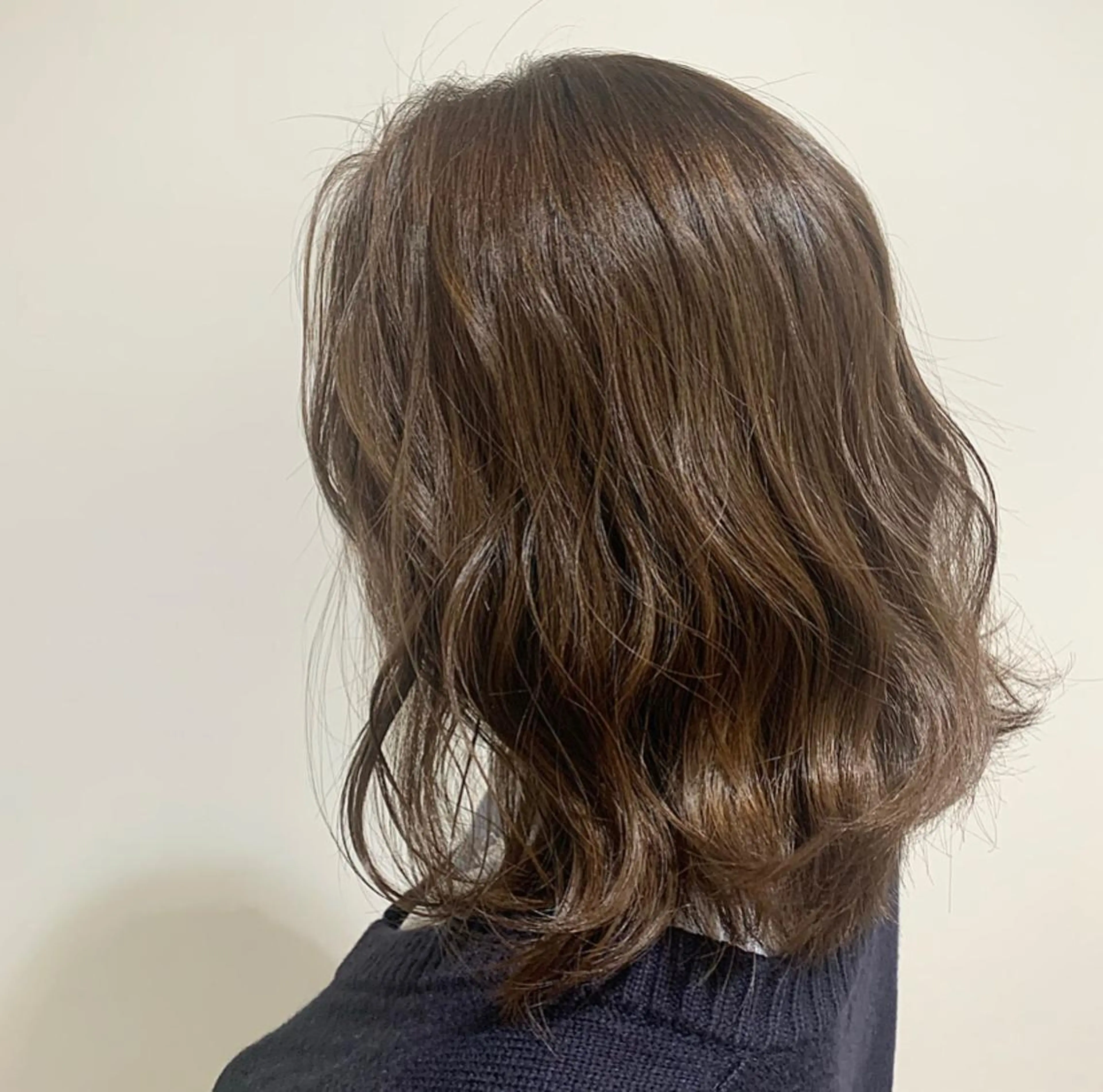 カラー 山口 莉奈のヘアスタイル