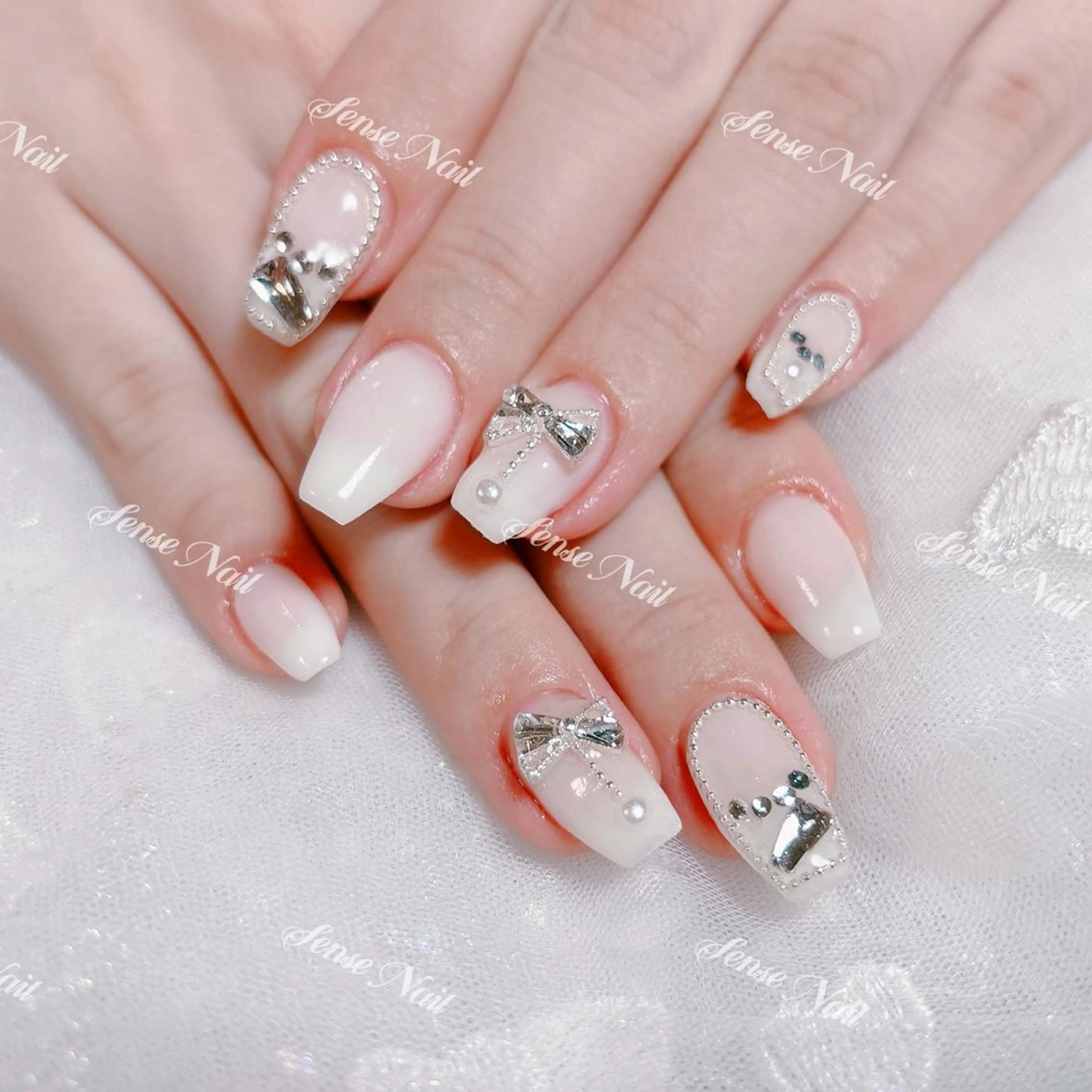 ネイル ハンドネイル ハンドケア Feinn Ink💕のネイルデザイン