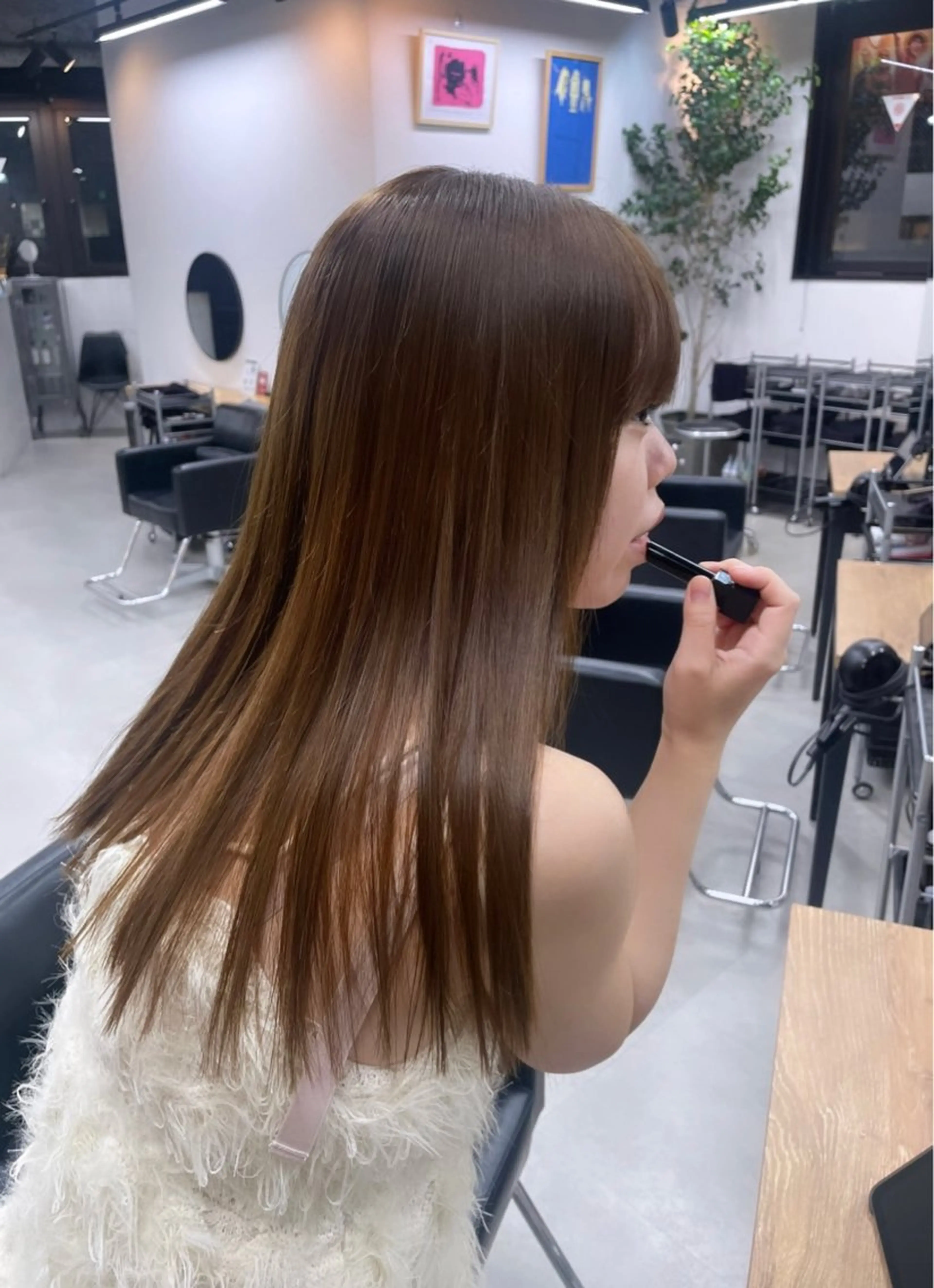 ミディアム カット ヘアカラー トリートメント Rico / bob/グレージュのヘアスタイル